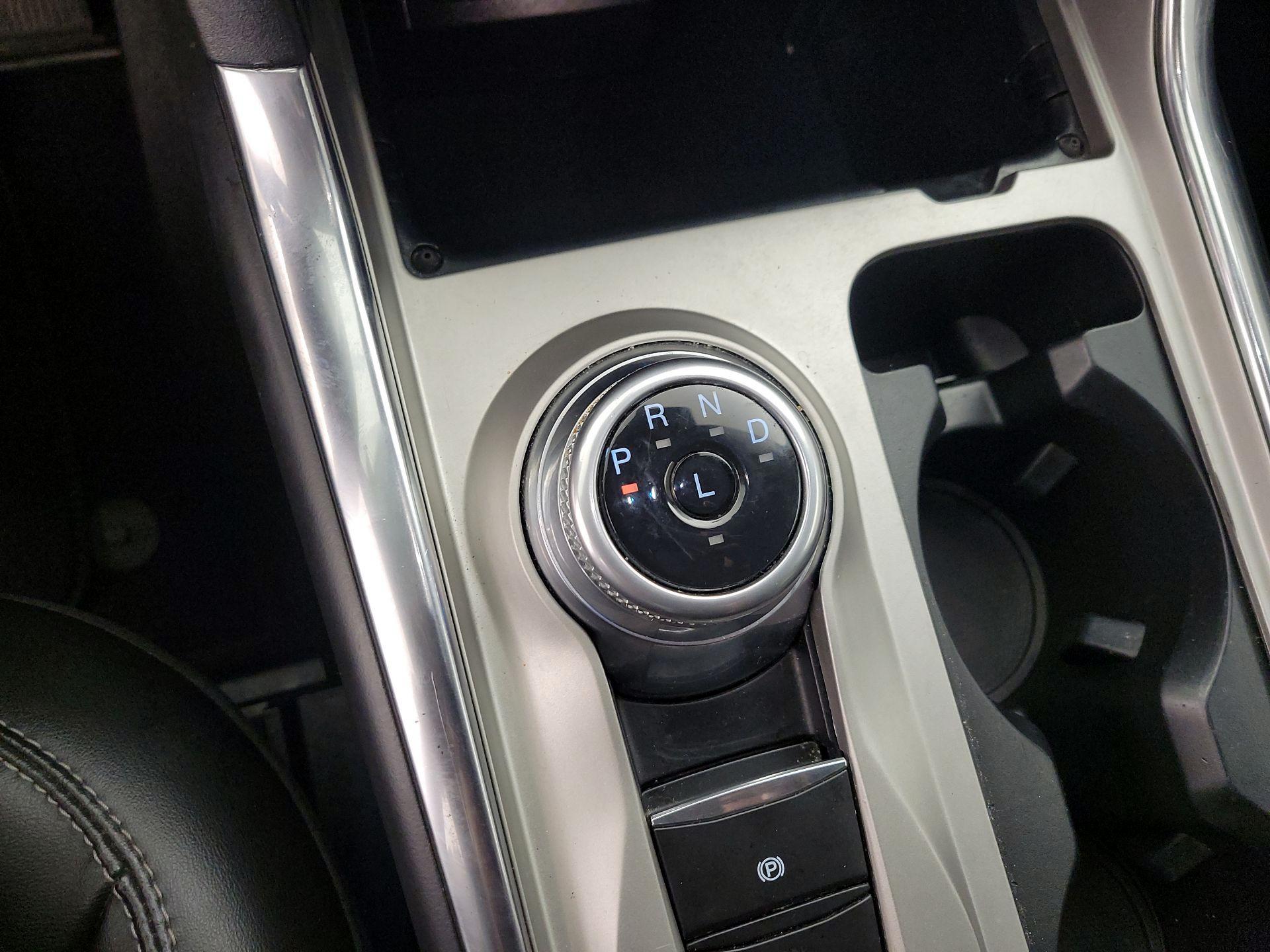 Thumbnail: 2022 Ford Explorer - 18