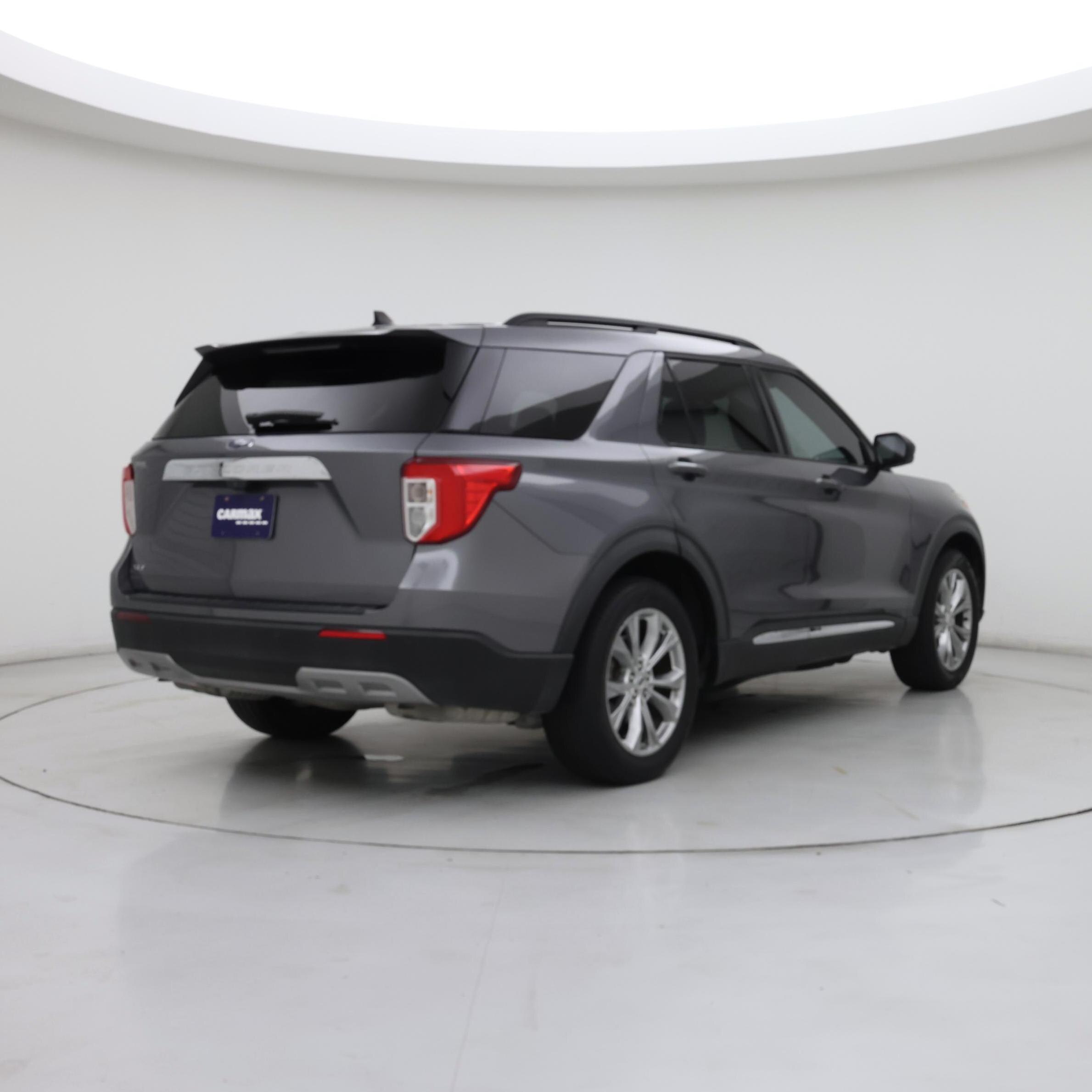Thumbnail: 2022 Ford Explorer - 8