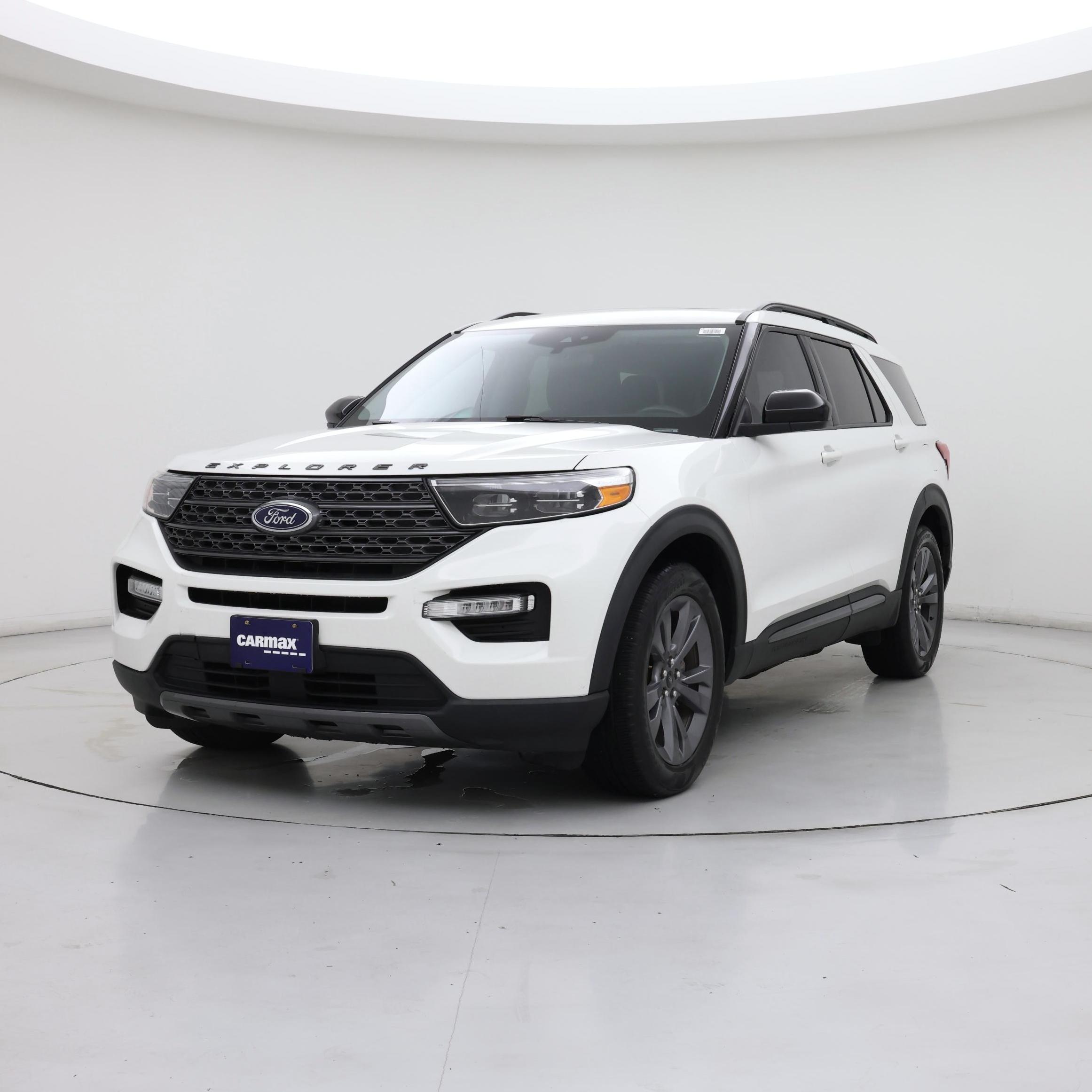 Thumbnail: 2022 Ford Explorer - 4