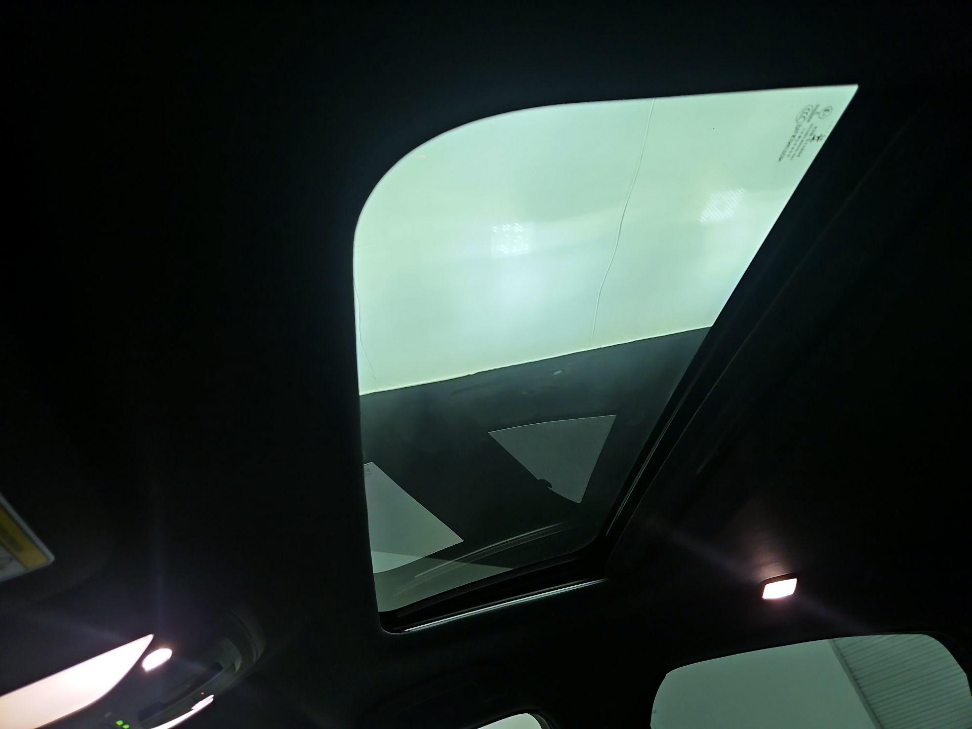 Thumbnail: 2025 INFINITI QX55 - 19