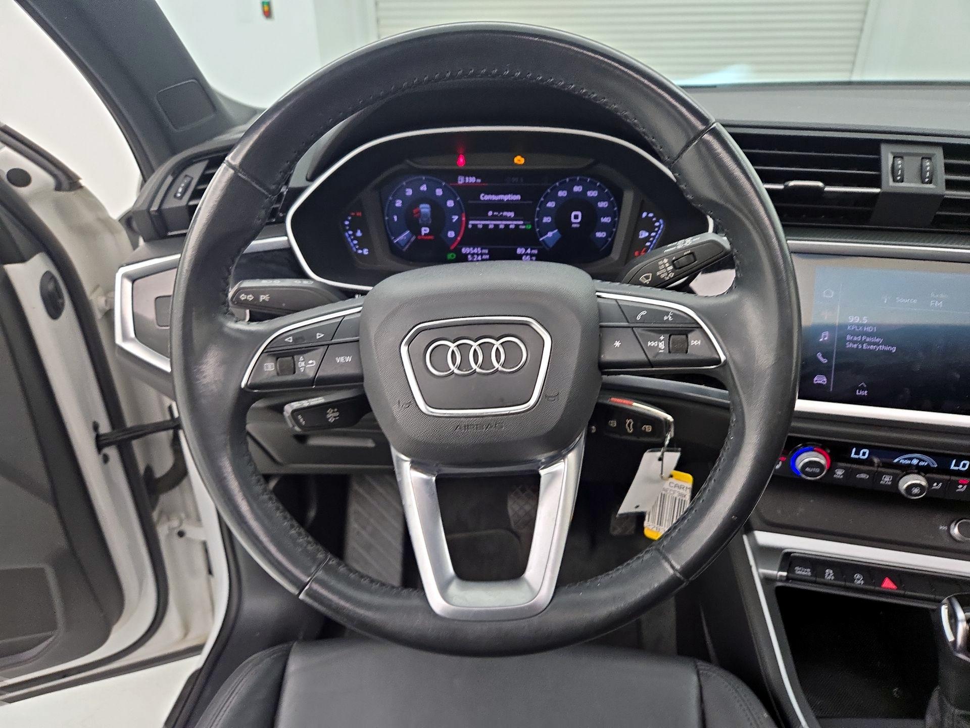 Thumbnail: 2019 Audi Q3 - 10