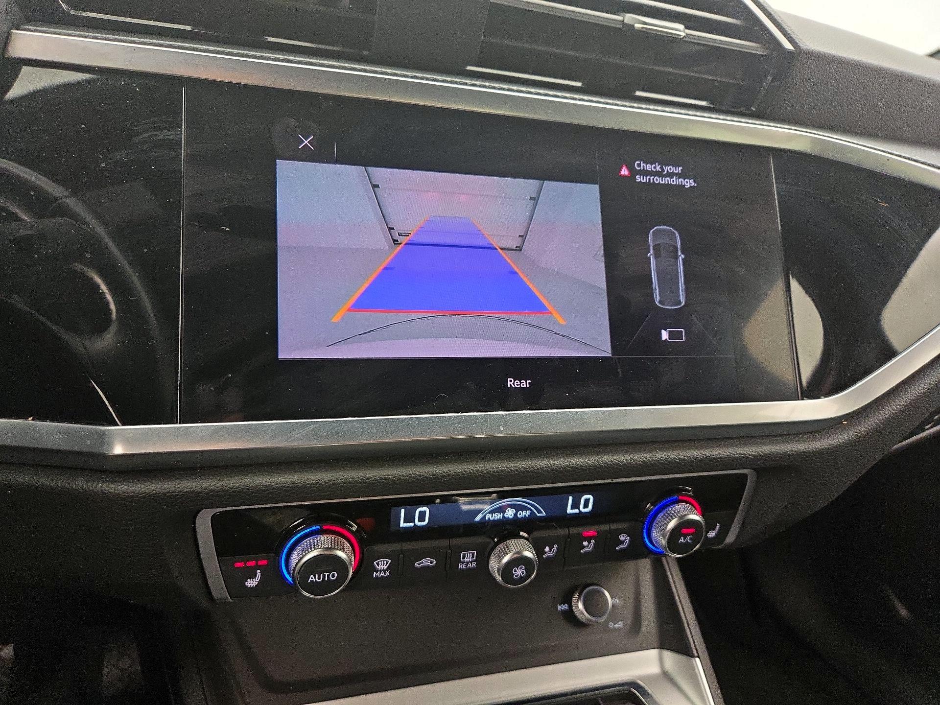 Thumbnail: 2019 Audi Q3 - 14