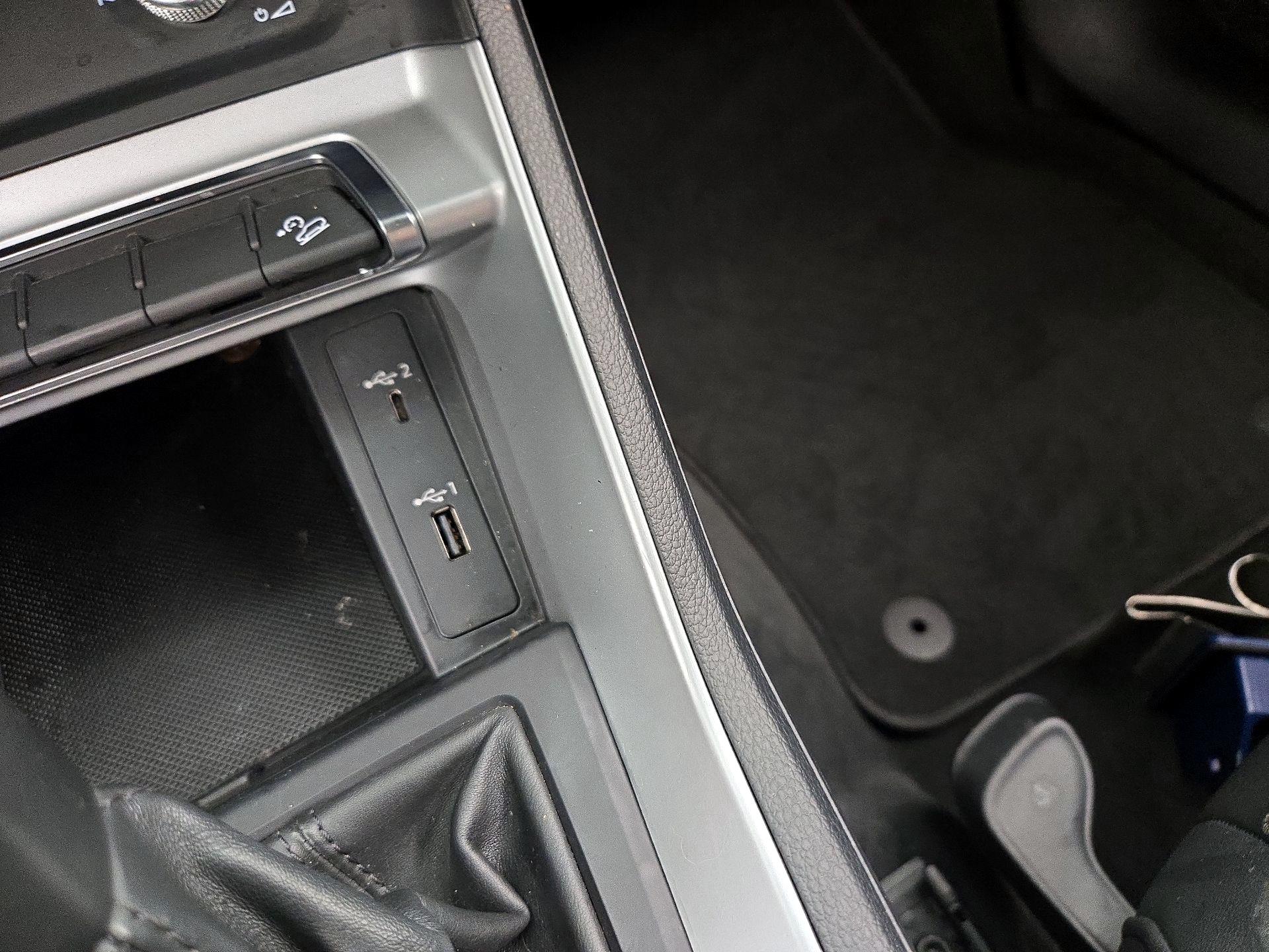 Thumbnail: 2019 Audi Q3 - 18