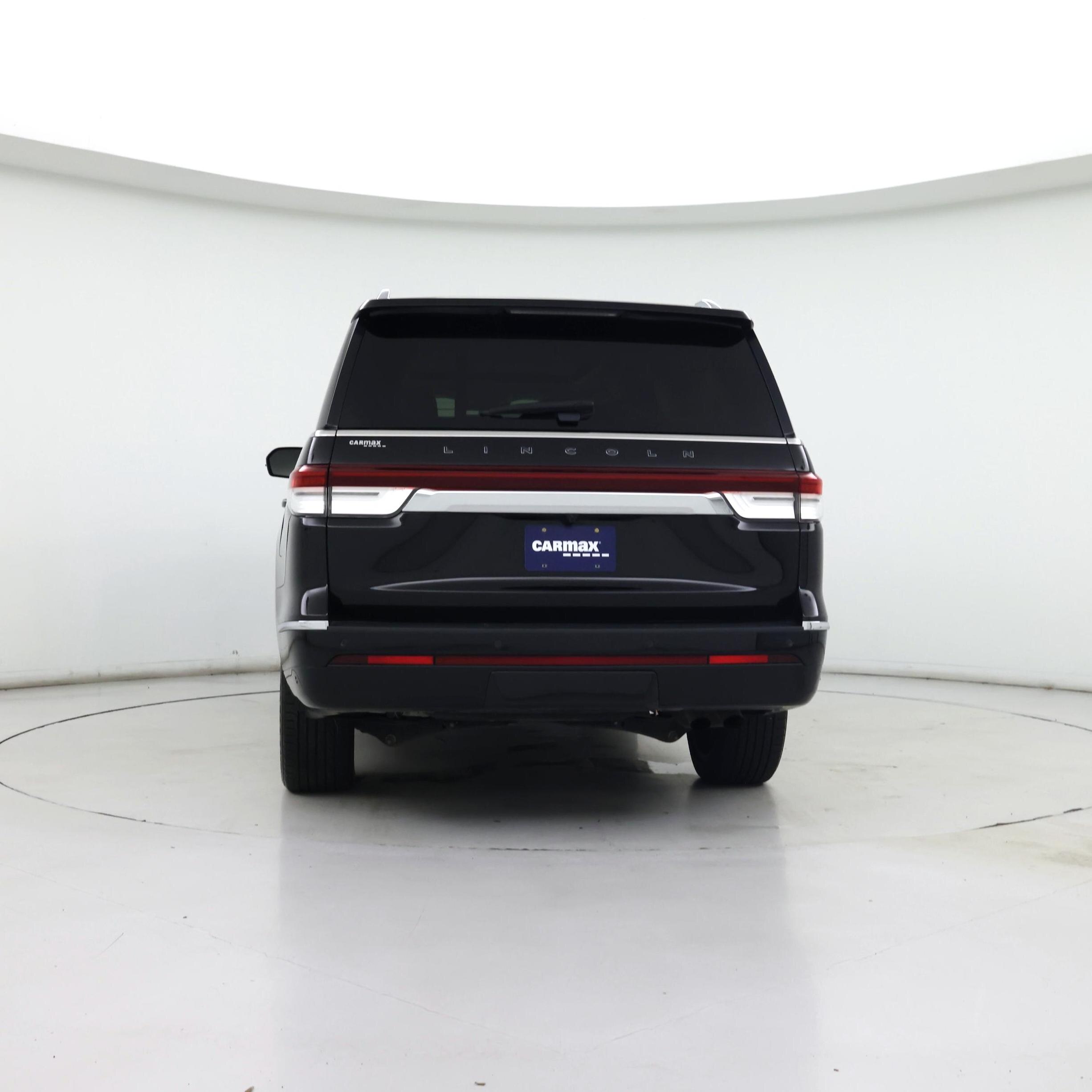 Thumbnail: 2023 Lincoln Navigator L - 6