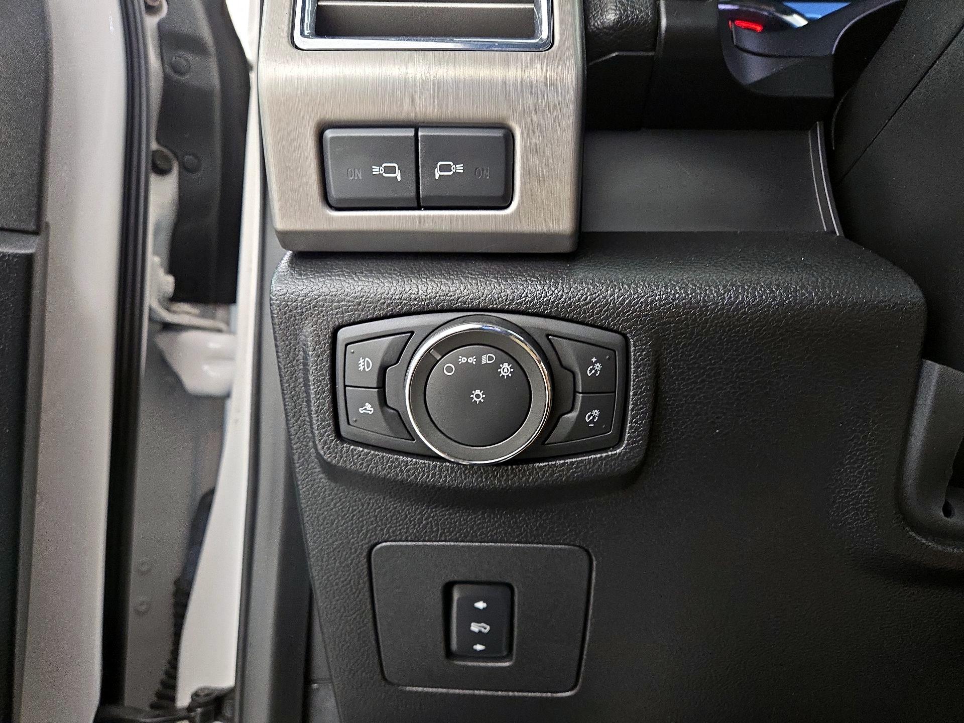 Thumbnail: 2017 Ford F-150 - 13