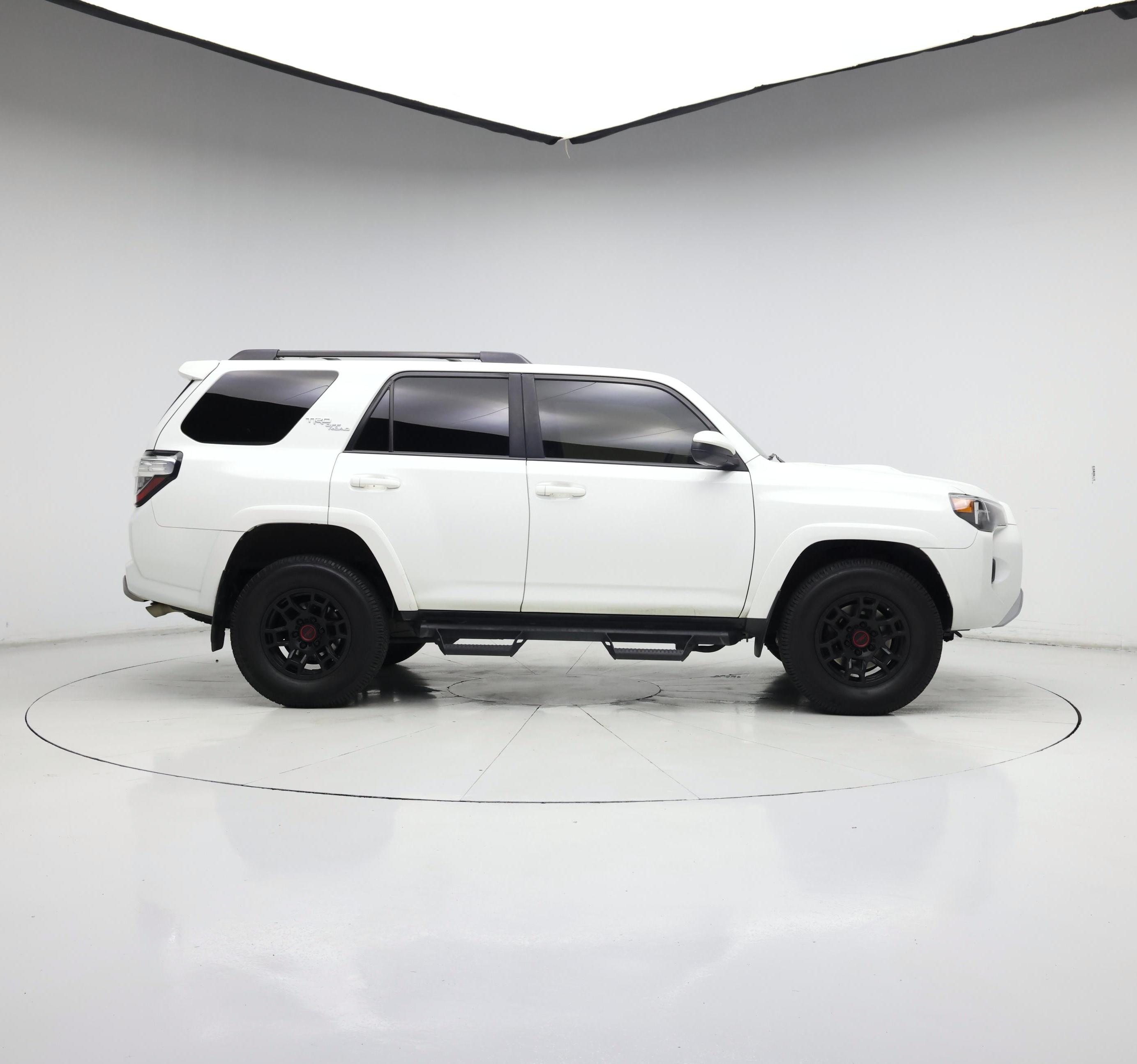 Thumbnail: 2022 Toyota 4Runner - 7
