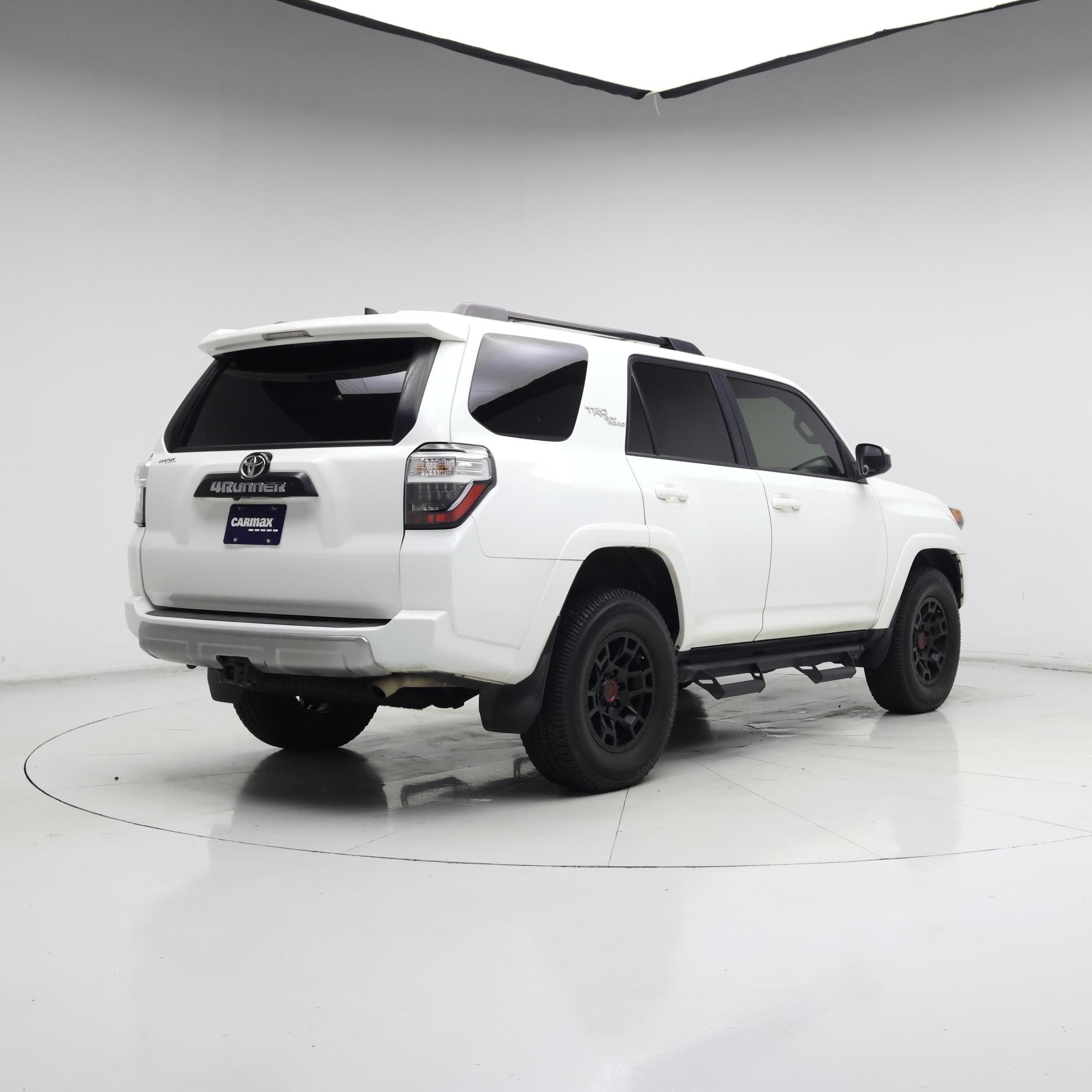 Thumbnail: 2022 Toyota 4Runner - 8