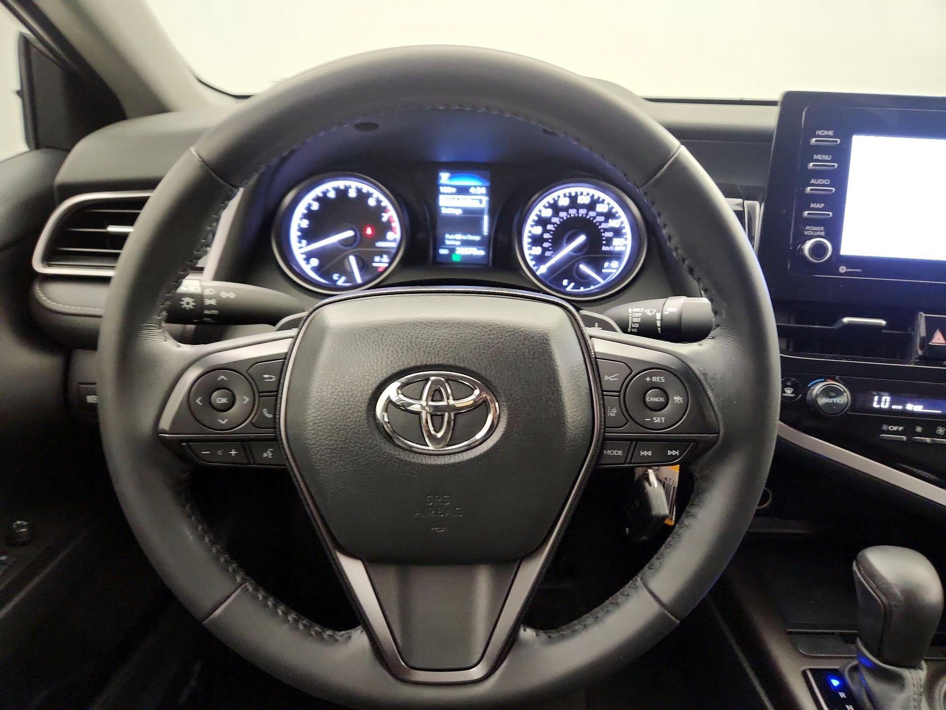 Thumbnail: 2019 Toyota Camry - 10