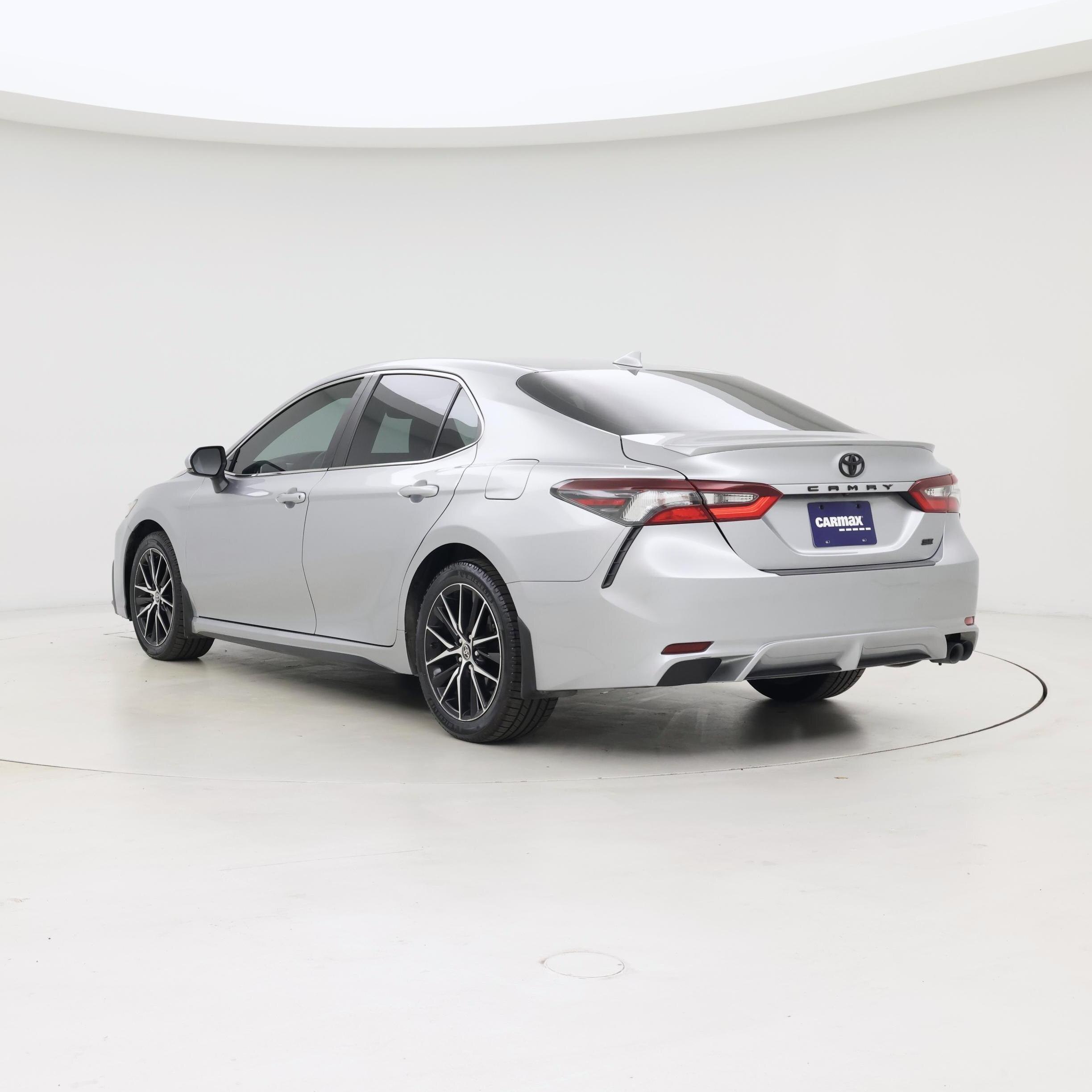 Thumbnail: 2019 Toyota Camry - 2