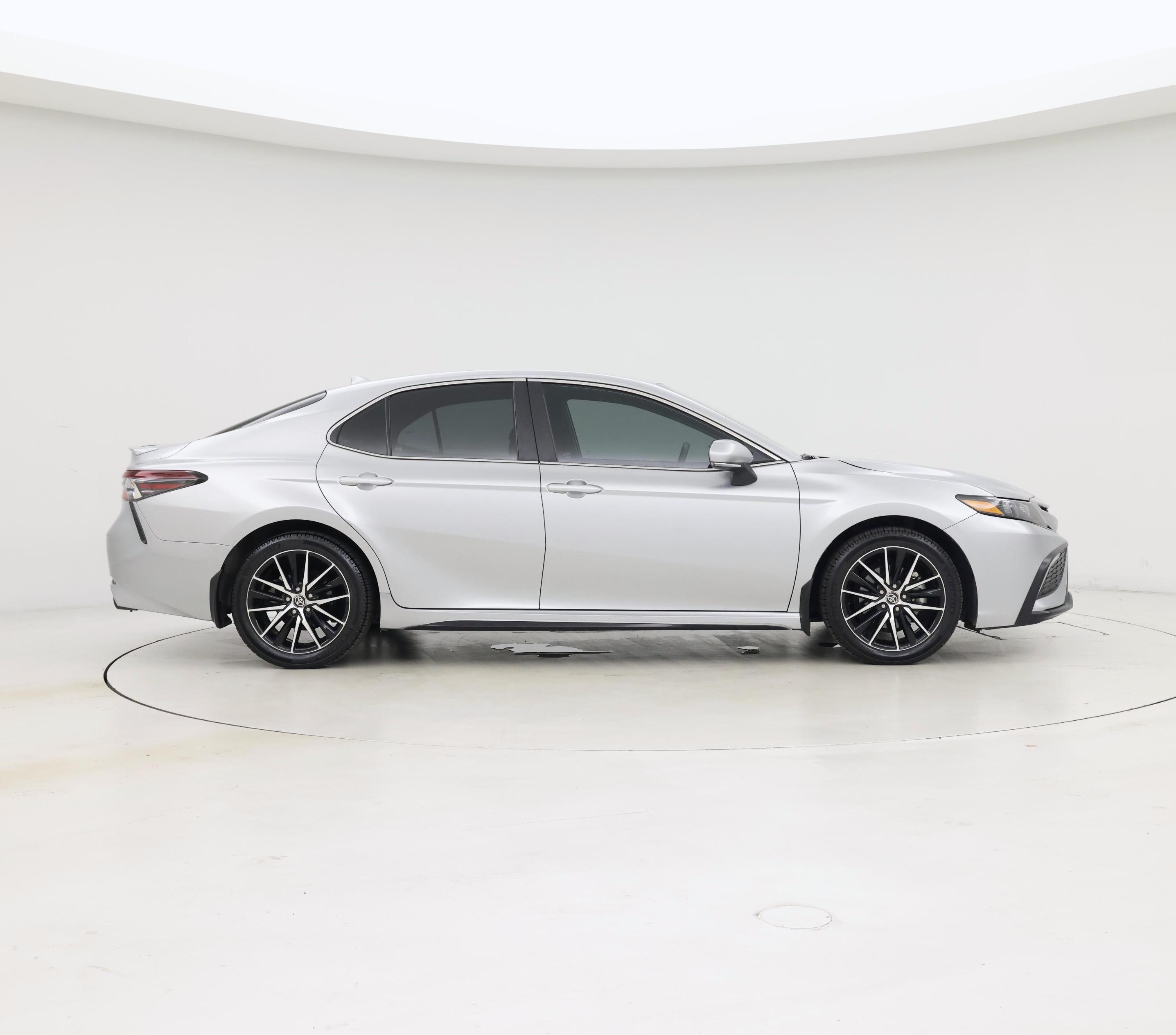 Thumbnail: 2019 Toyota Camry - 7
