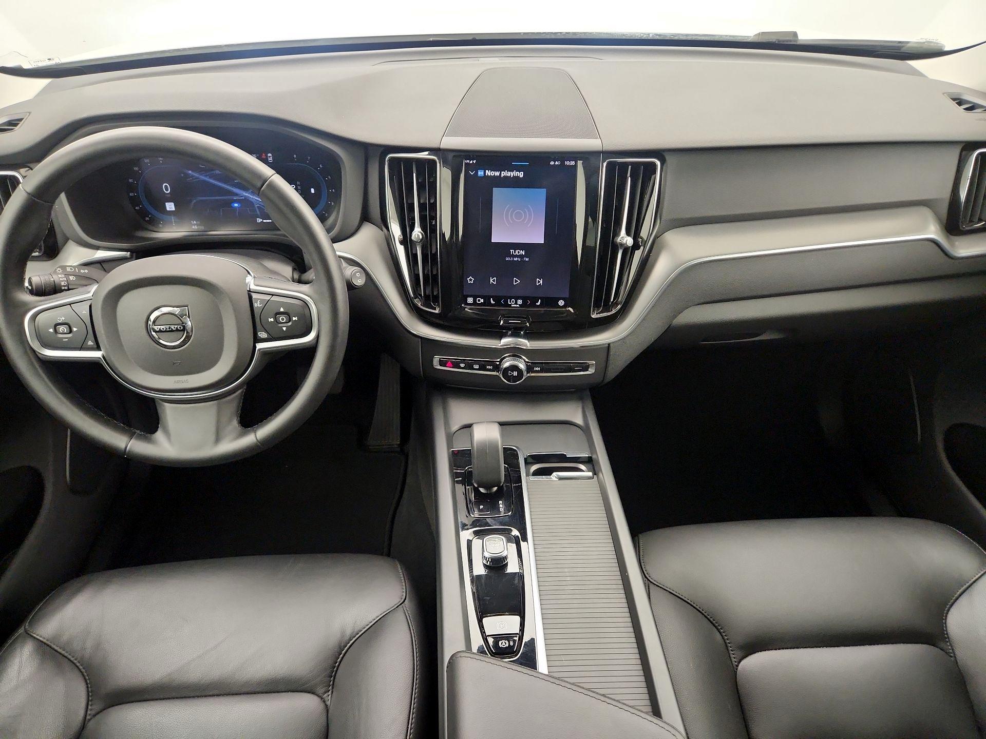 Thumbnail: 2025 Volvo XC60 - 9