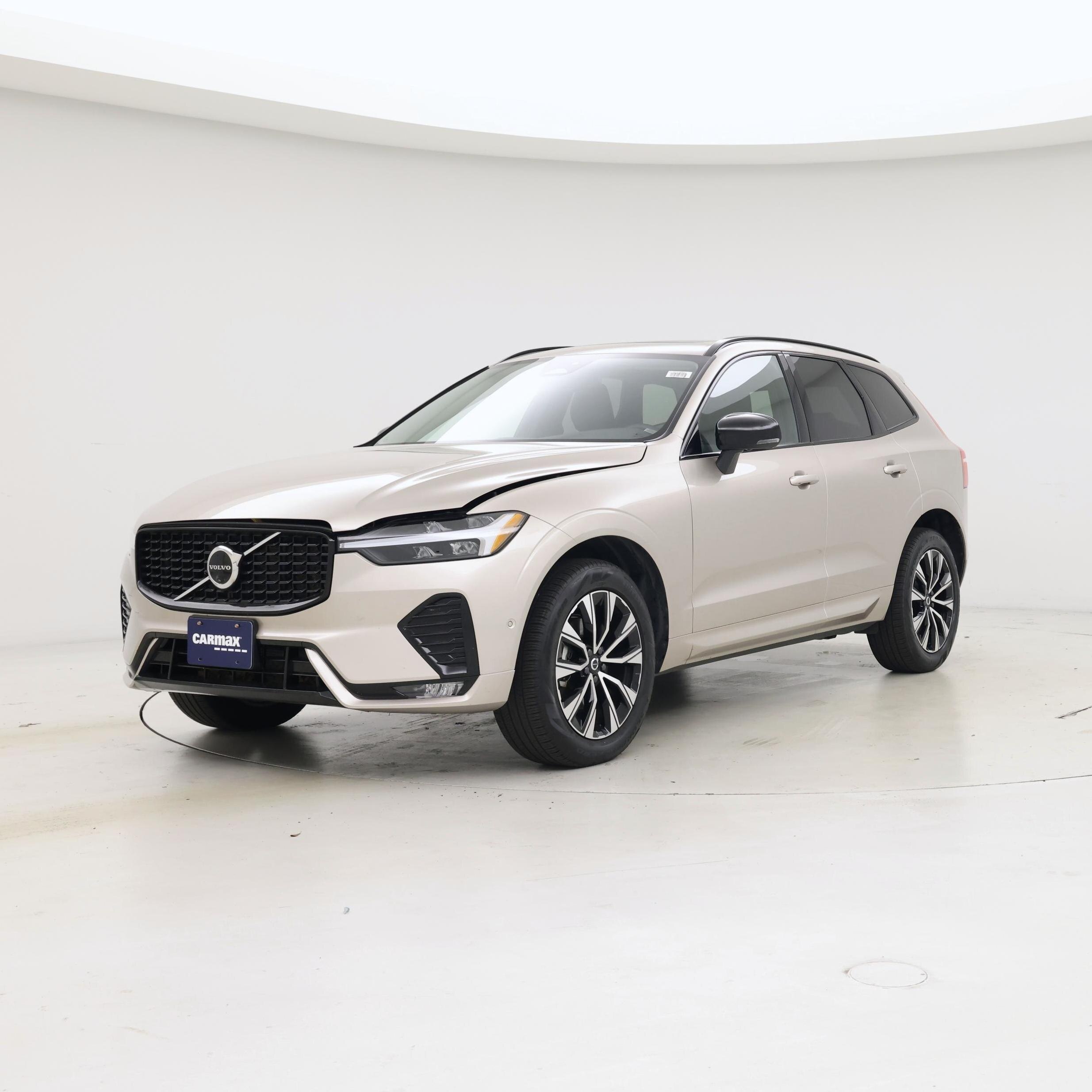 Thumbnail: 2025 Volvo XC60 - 4