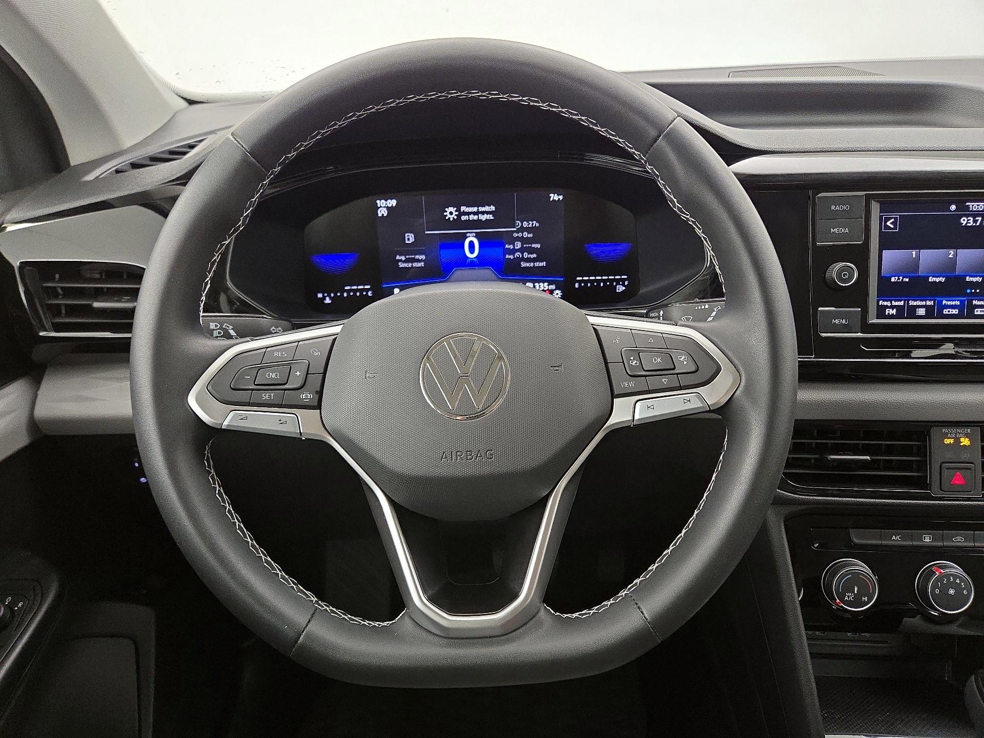 Thumbnail: 2023 Volkswagen Taos - 10