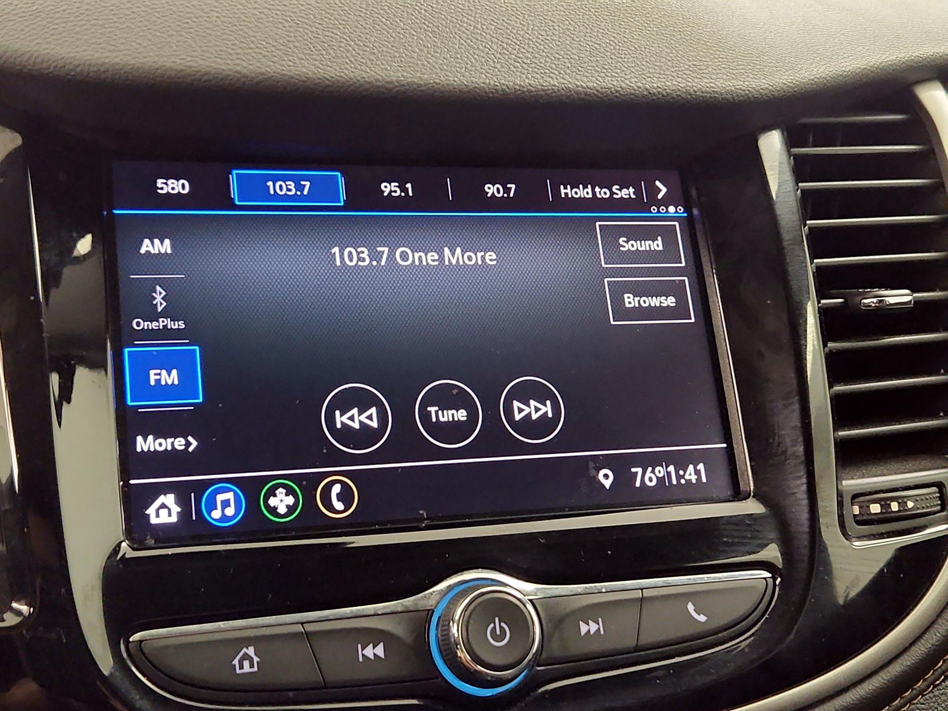Thumbnail: 2020 Chevrolet Trax - 15