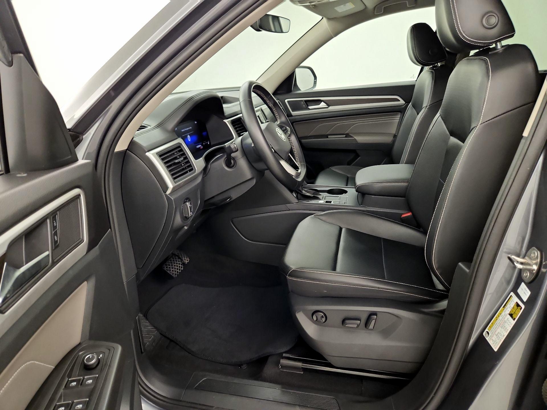 Thumbnail: 2022 Volkswagen Atlas - 11