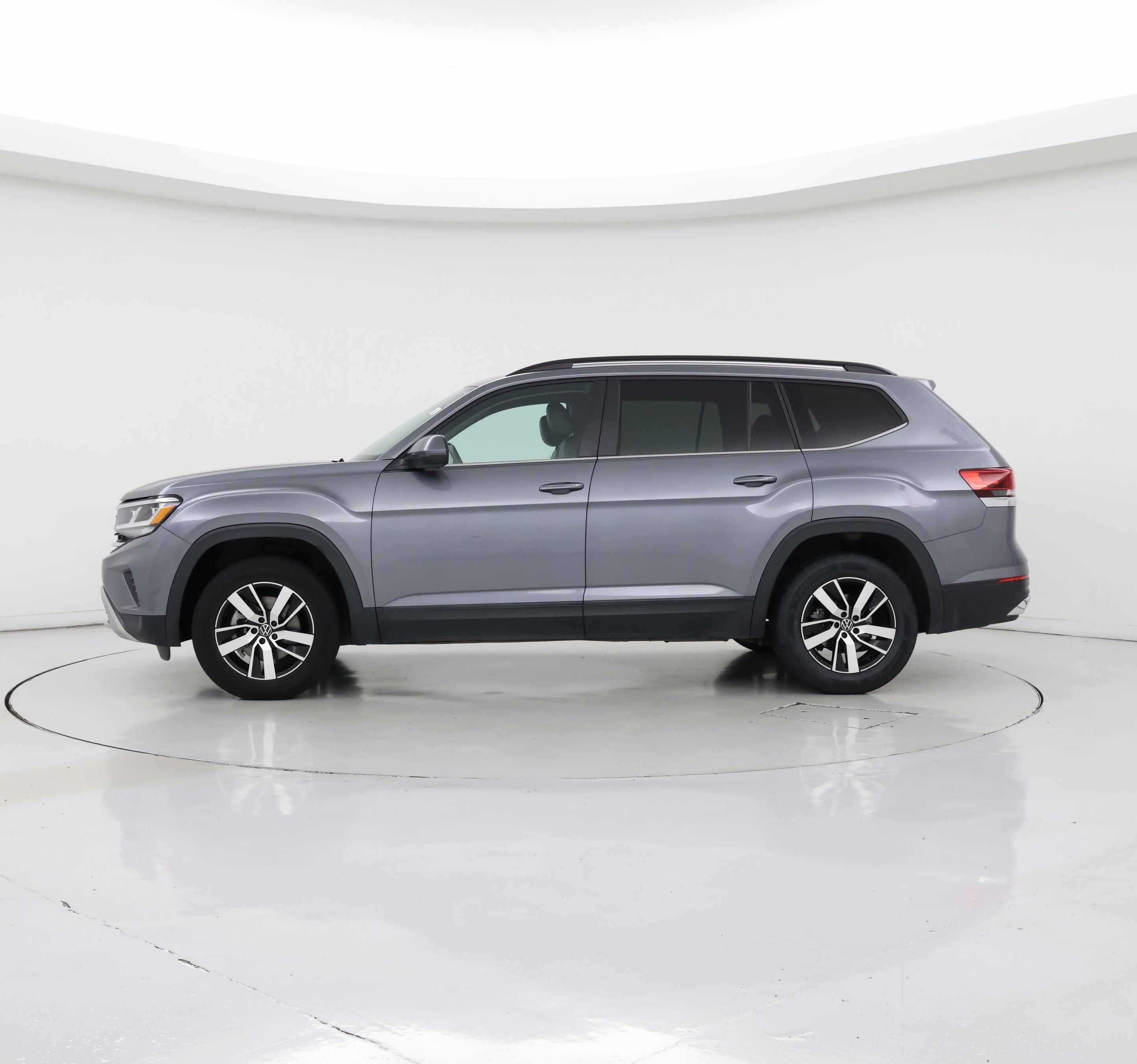 Thumbnail: 2022 Volkswagen Atlas - 3