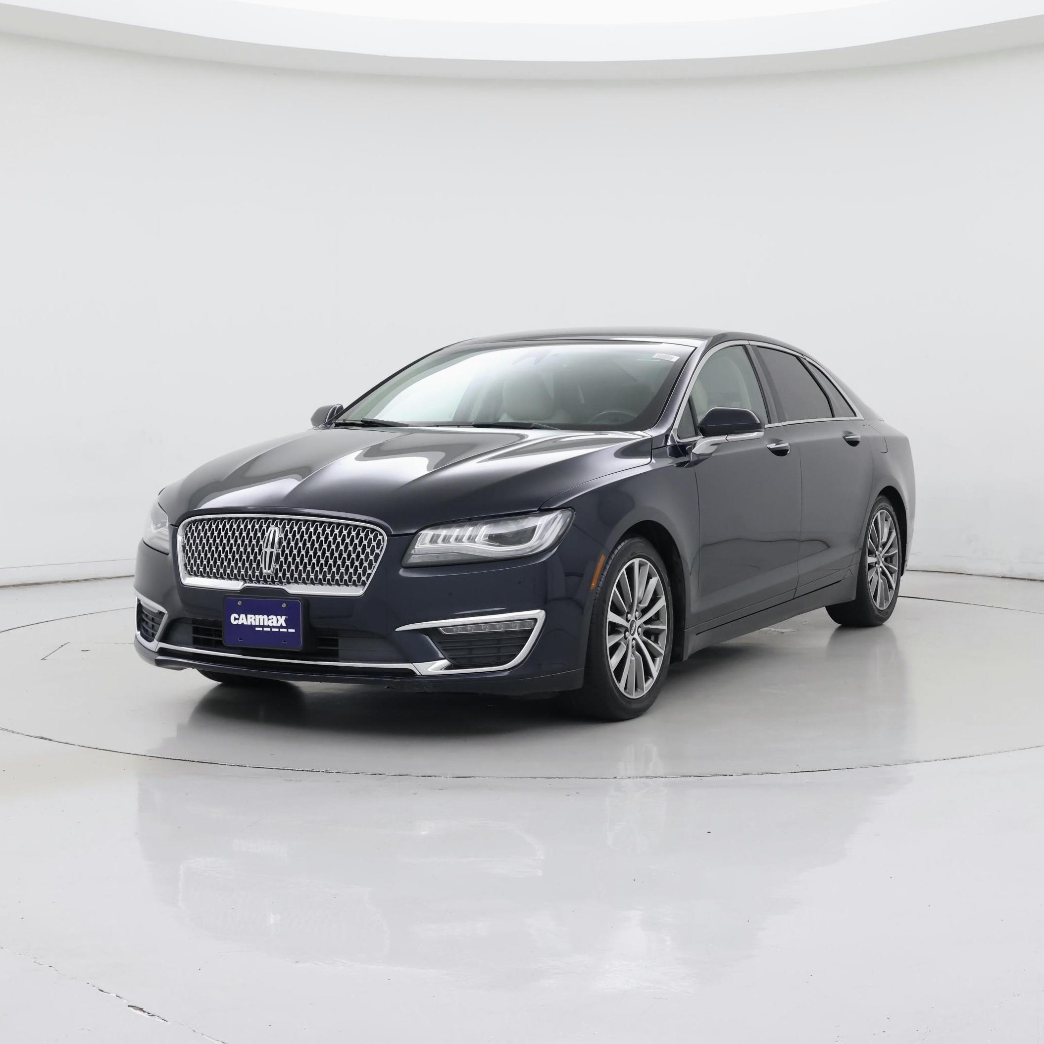 Thumbnail: 2020 Lincoln MKZ - 4