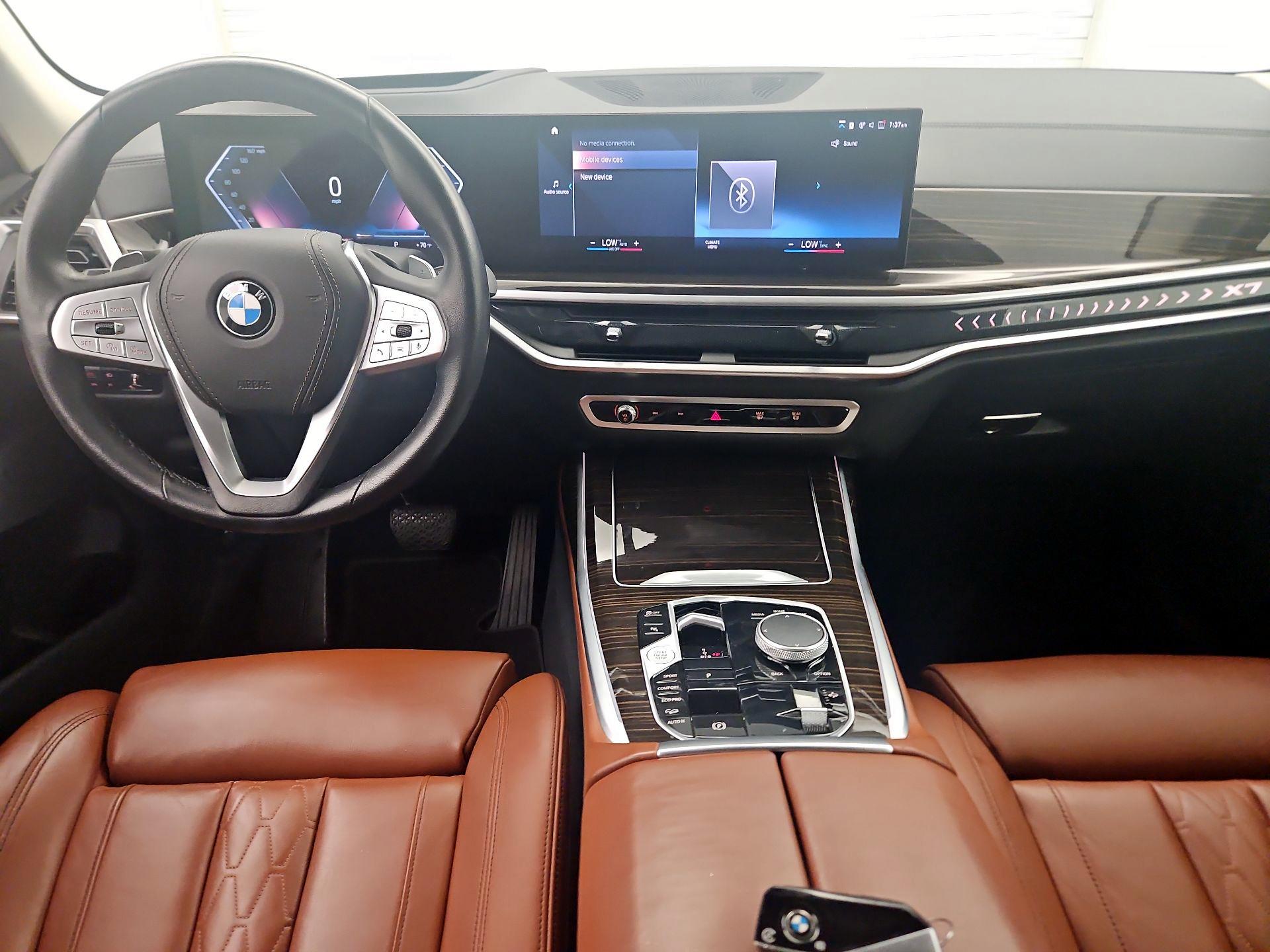 Thumbnail: 2023 BMW X7 - 9