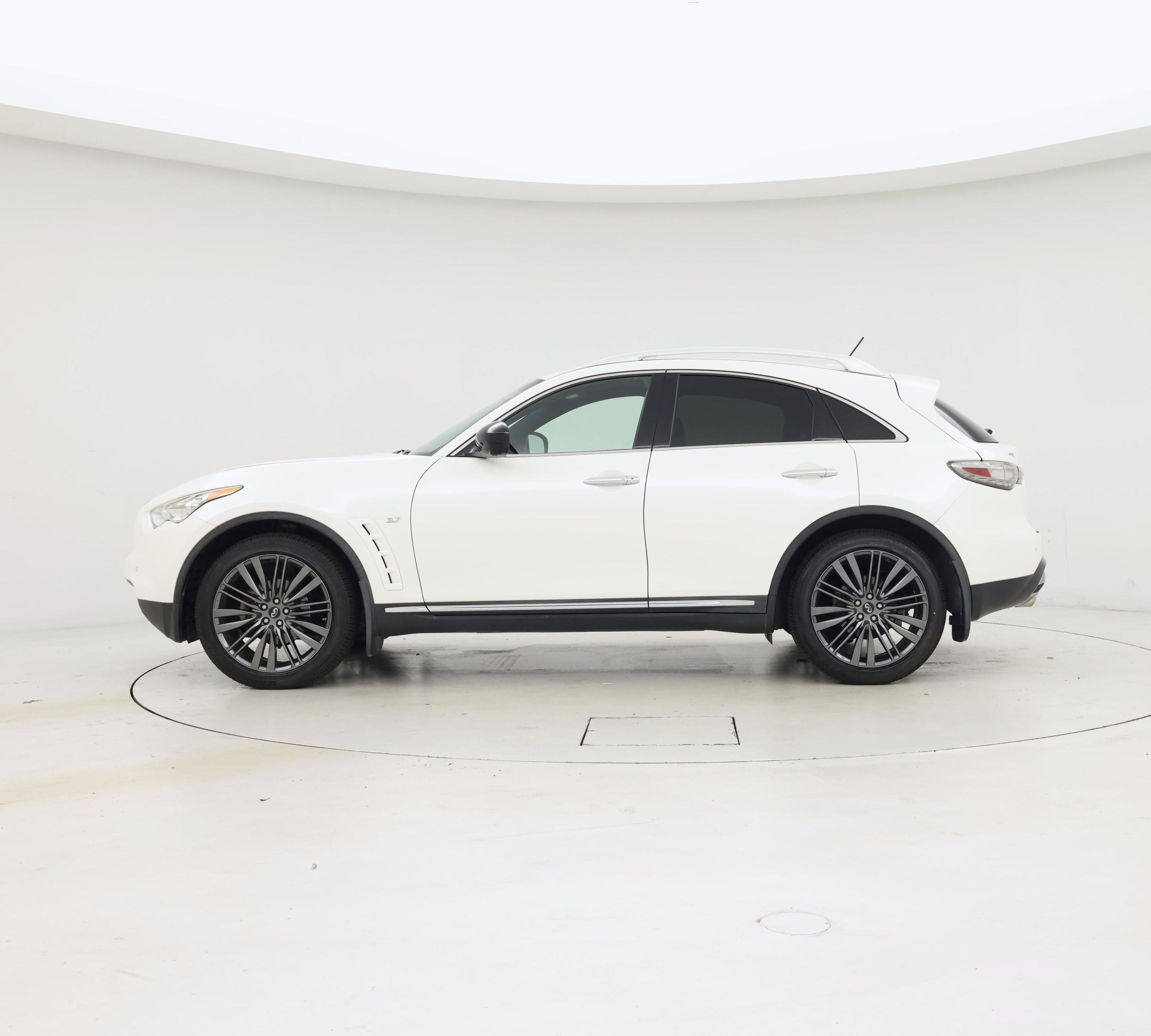 Thumbnail: 2017 INFINITI QX70 - 3