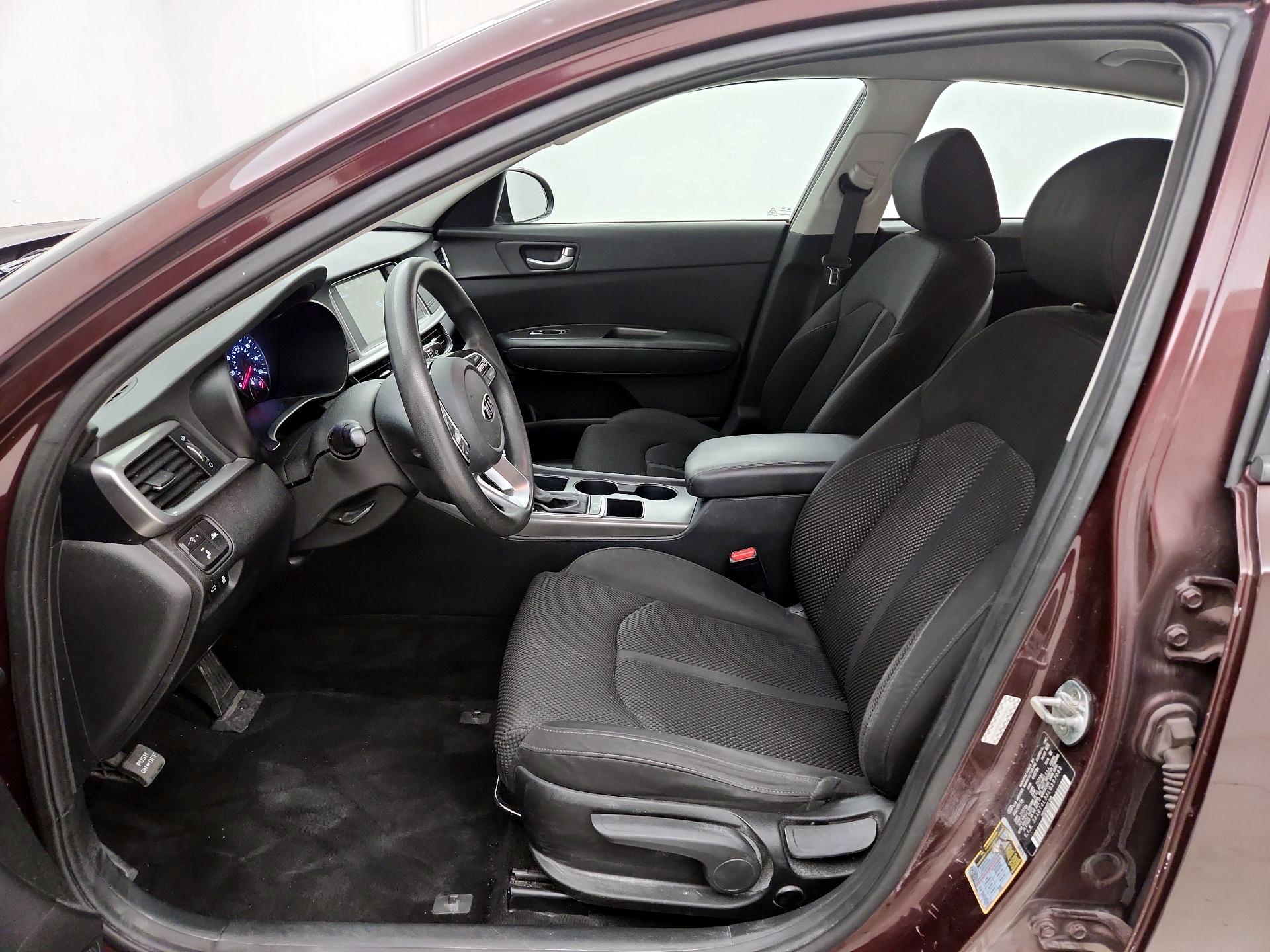 Thumbnail: 2020 Kia Optima - 11