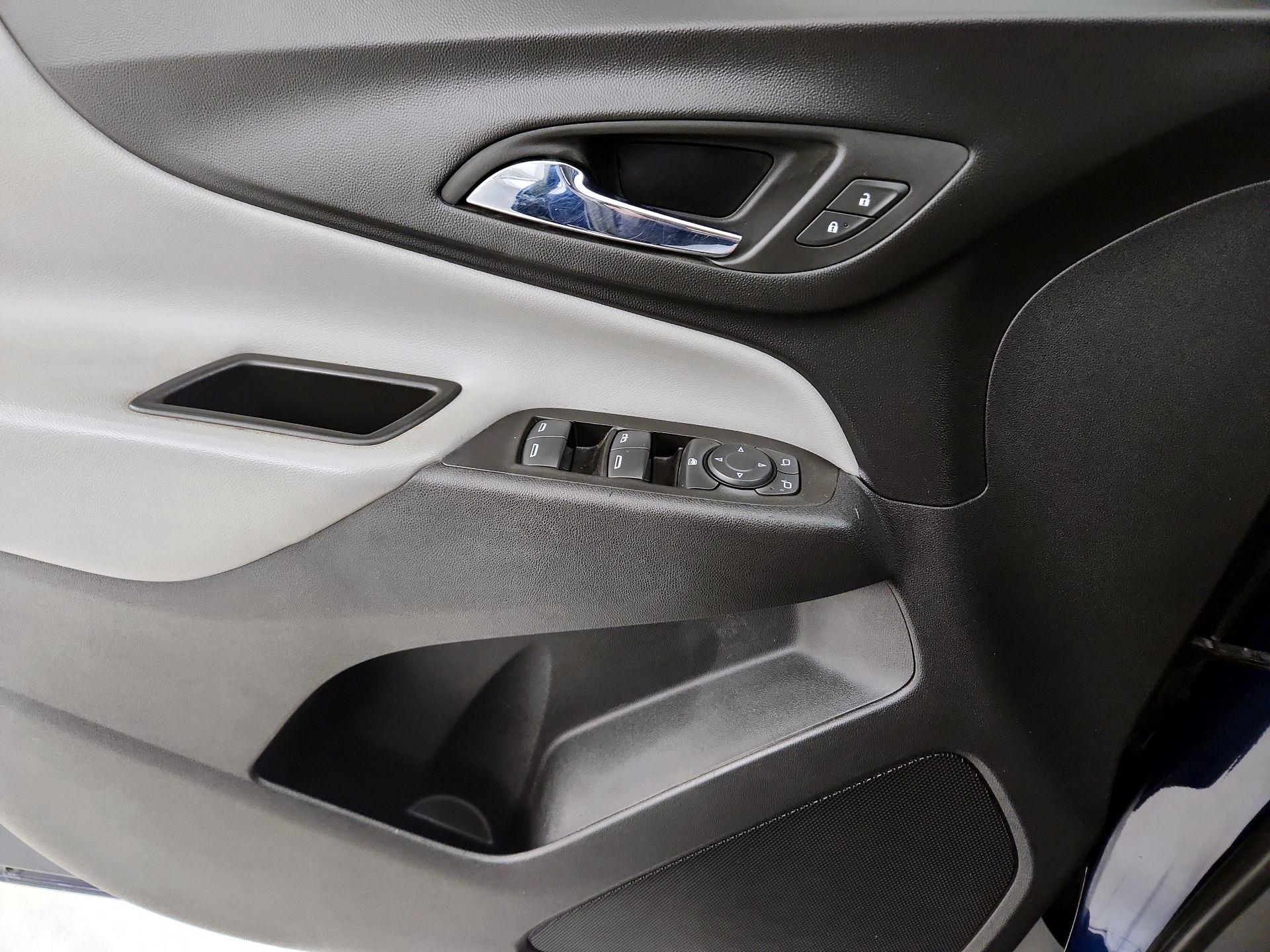 Thumbnail: 2022 Chevrolet Equinox - 12