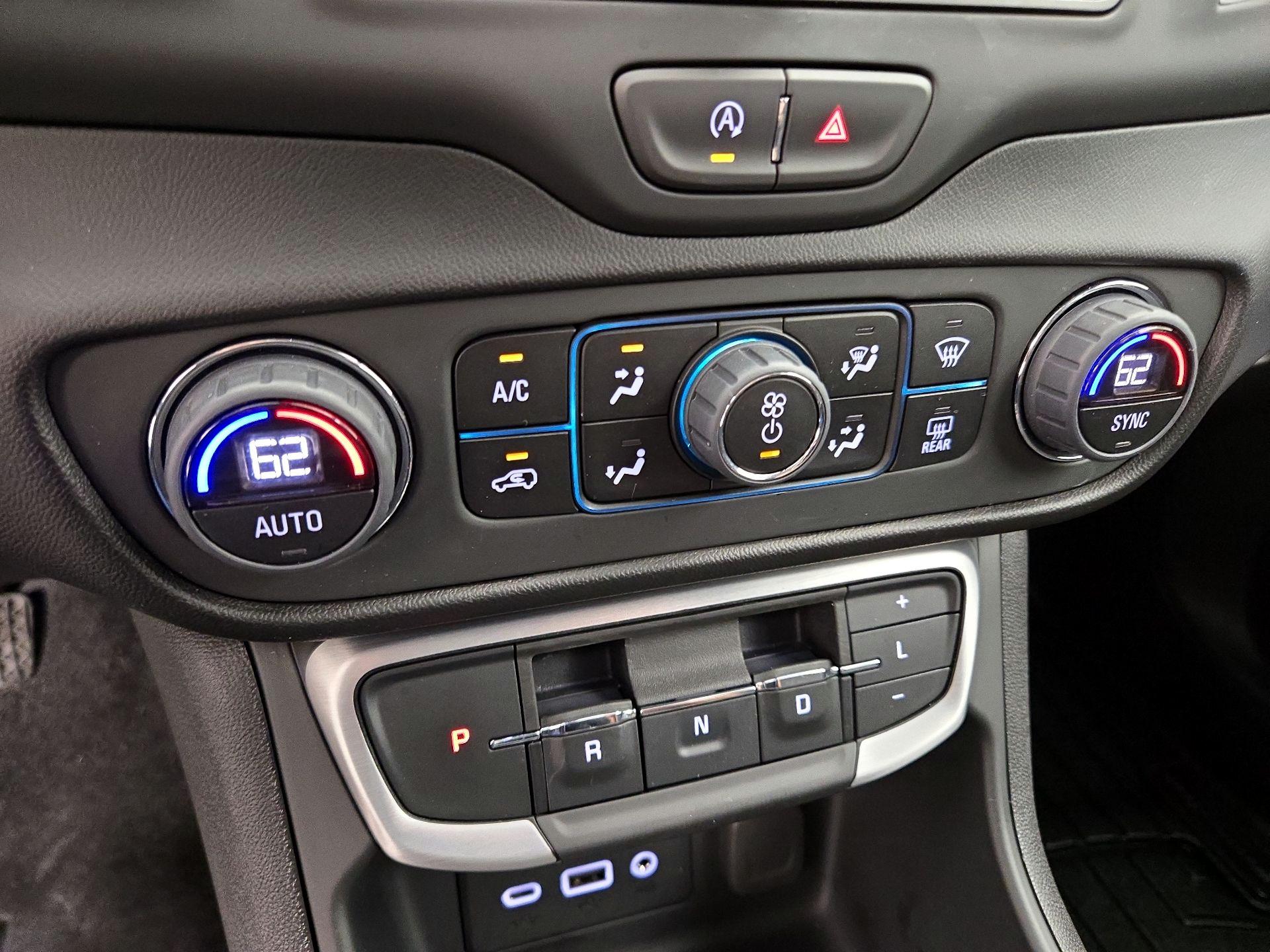 Thumbnail: 2024 GMC Terrain - 16