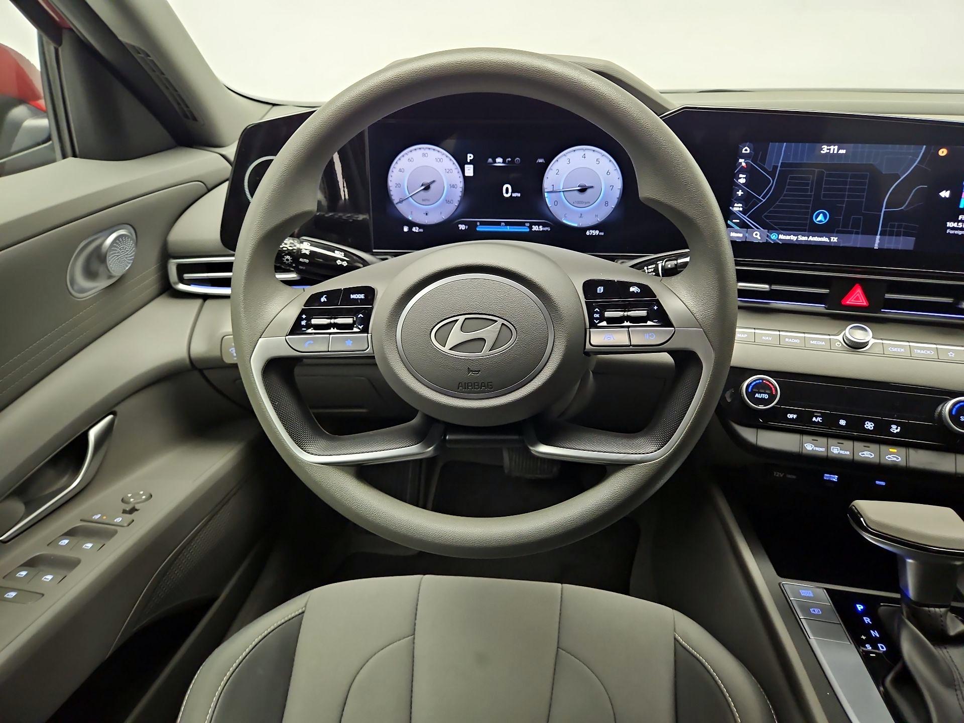 Thumbnail: 2024 Hyundai Elantra - 10