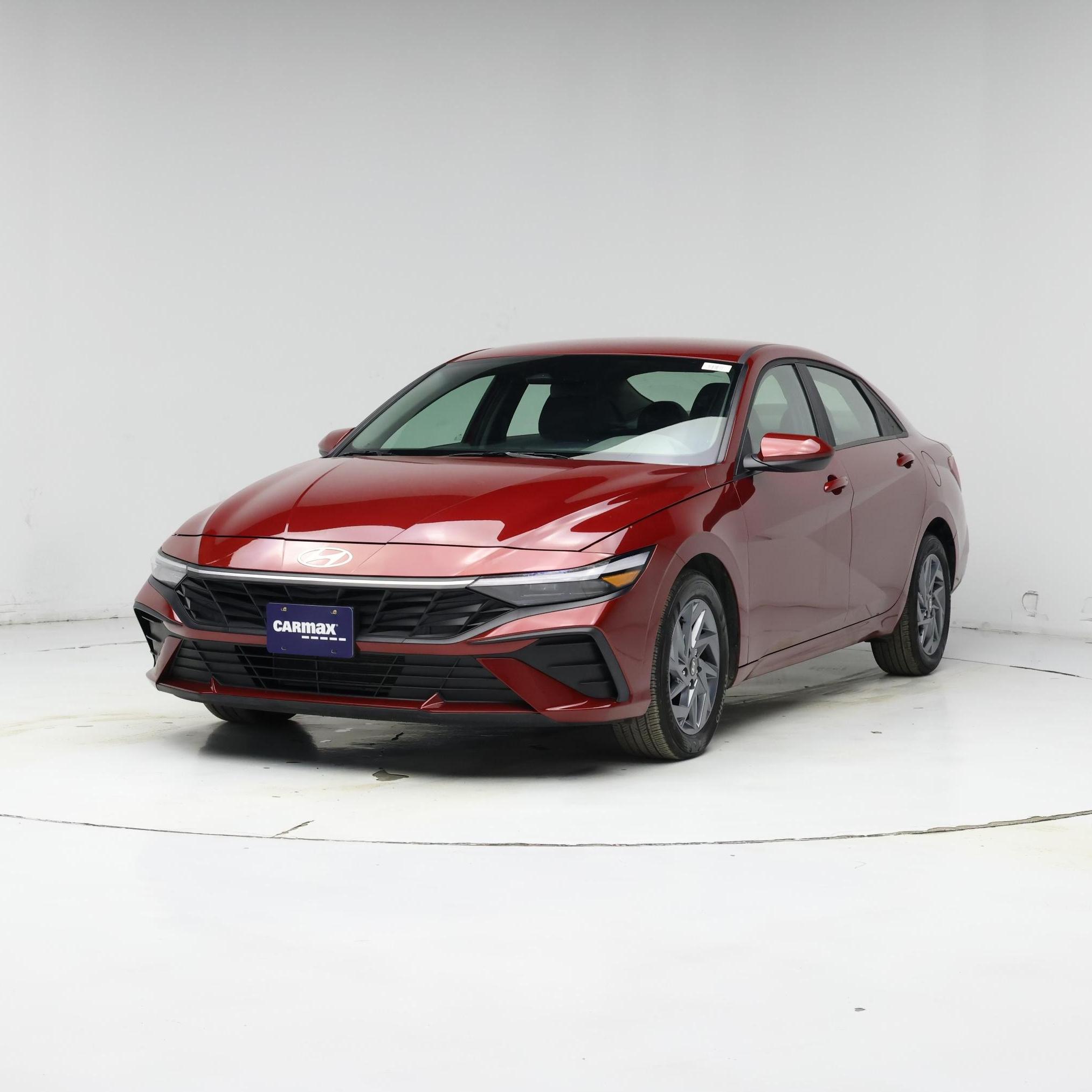 Thumbnail: 2024 Hyundai Elantra - 4