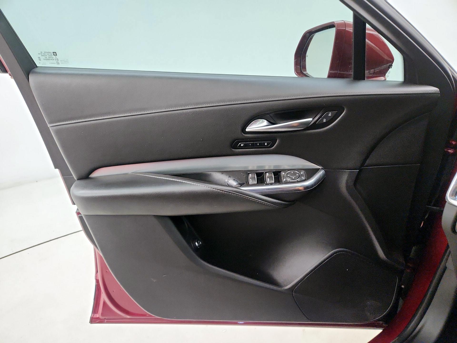 Thumbnail: 2019 Cadillac XT4 - 12