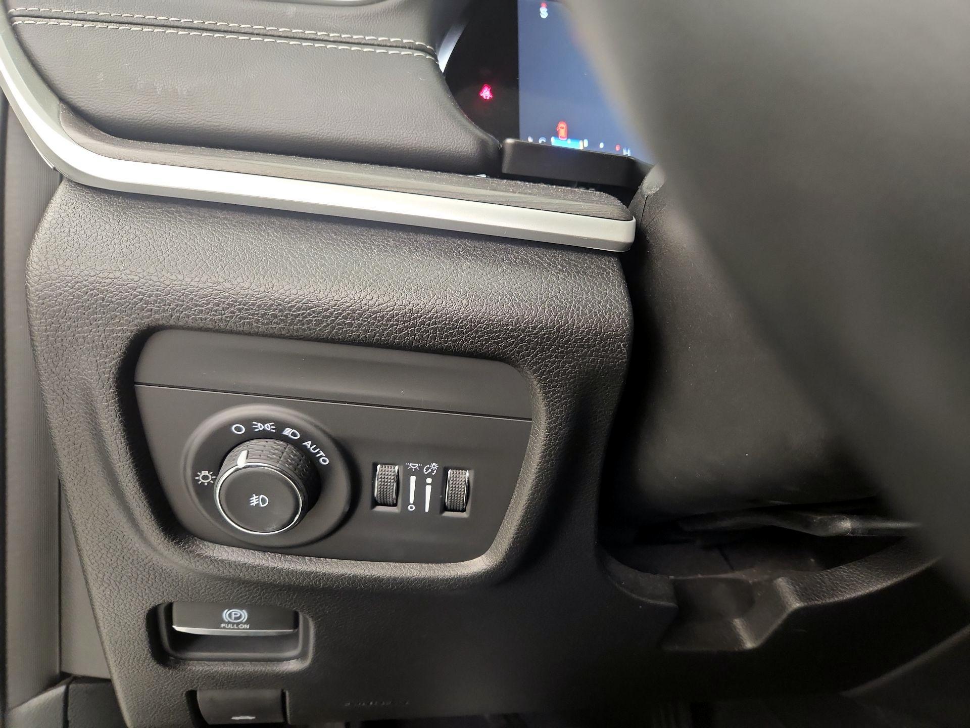 Thumbnail: 2021 Jeep Grand Cherokee L - 13