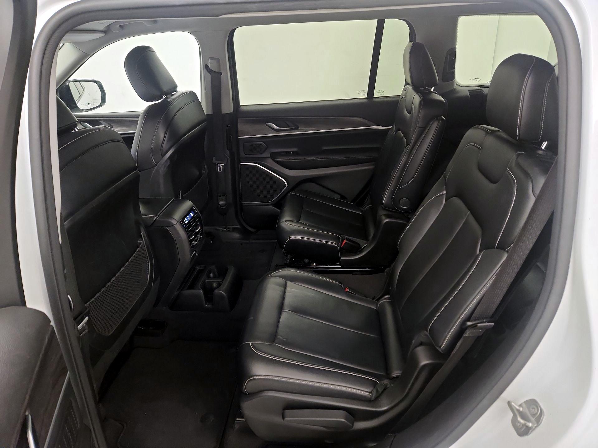 Thumbnail: 2021 Jeep Grand Cherokee L - 20