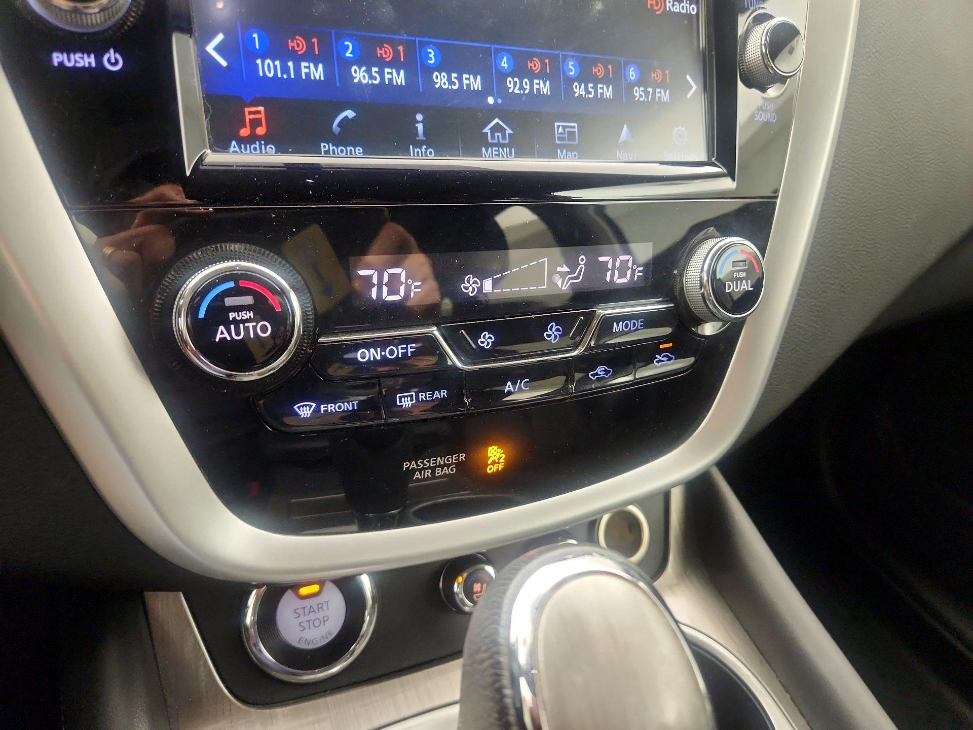 Thumbnail: 2017 Nissan Murano - 17