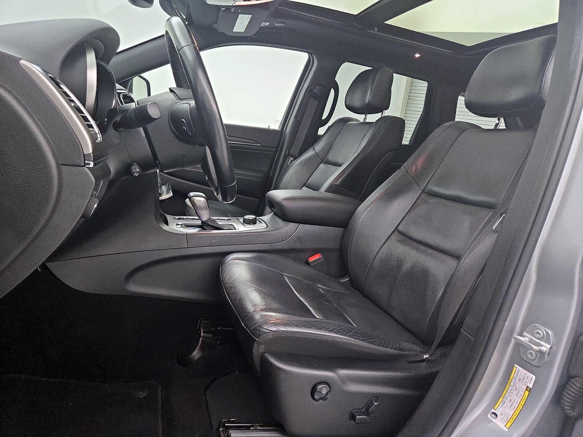 Thumbnail: 2019 Jeep Grand Cherokee - 11