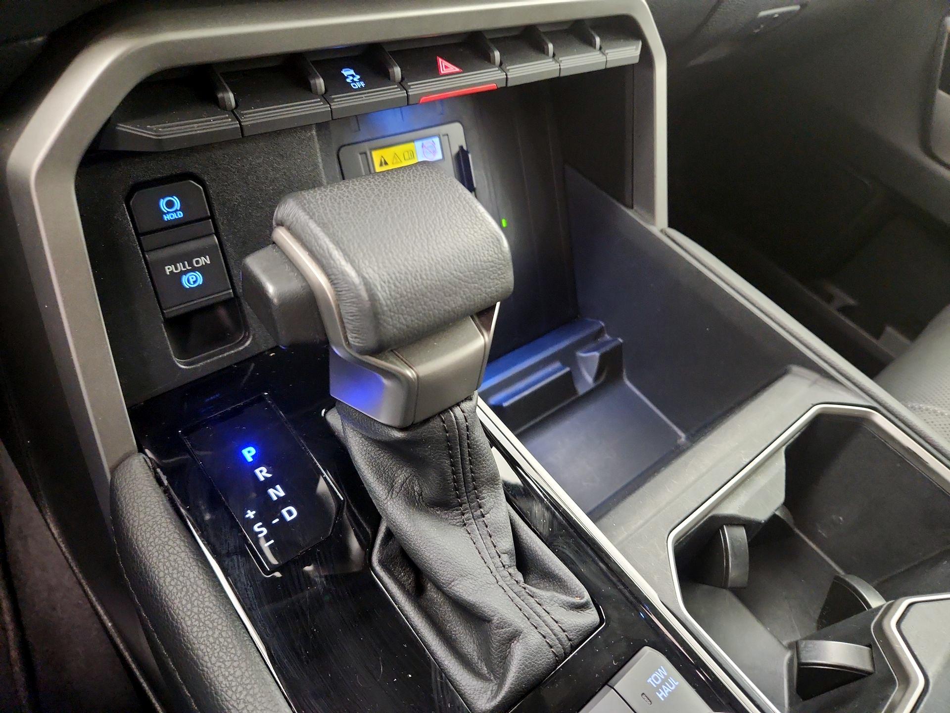 Thumbnail: 2022 Toyota Tundra - 15
