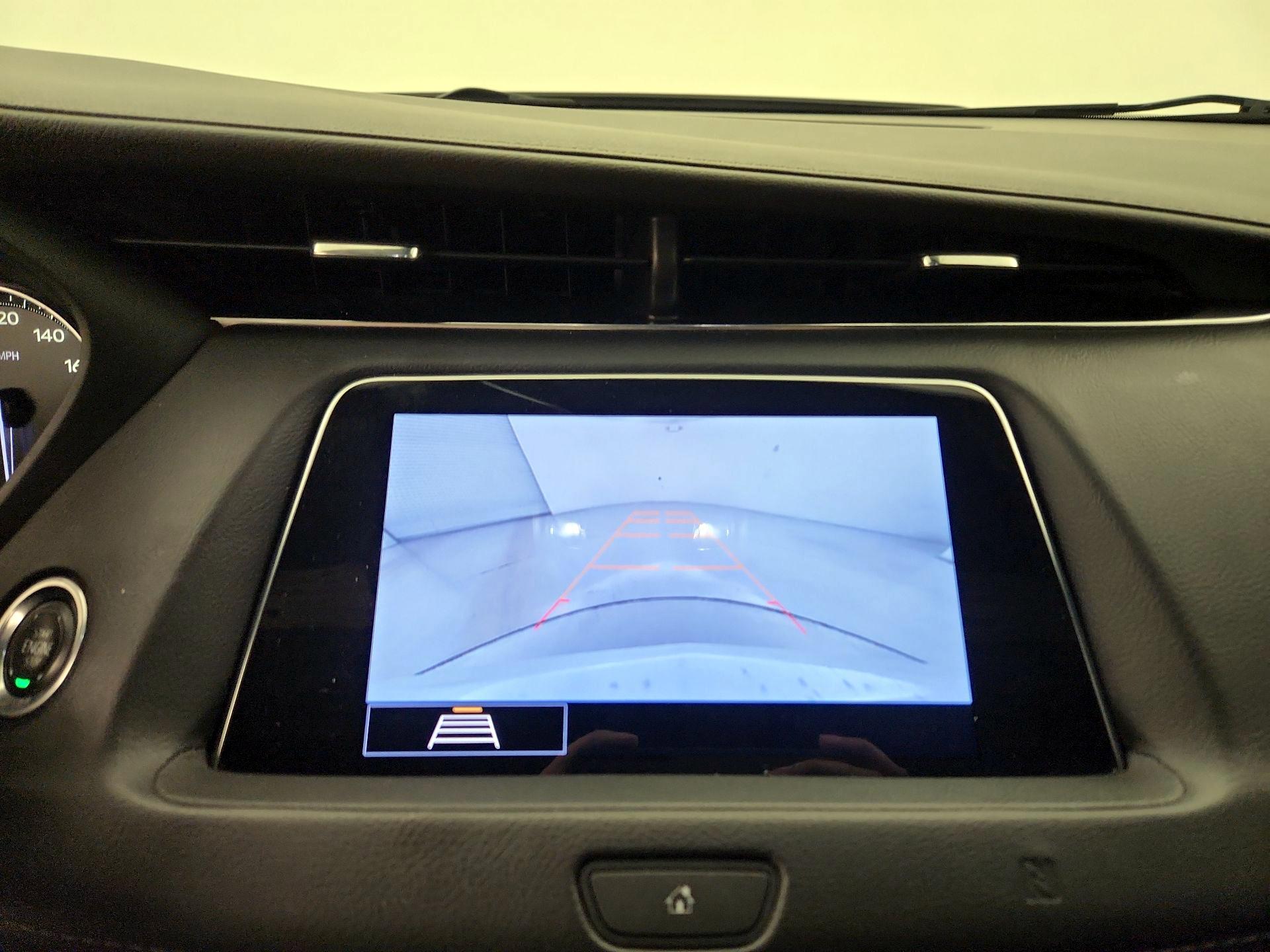 Thumbnail: 2020 Cadillac XT4 - 14