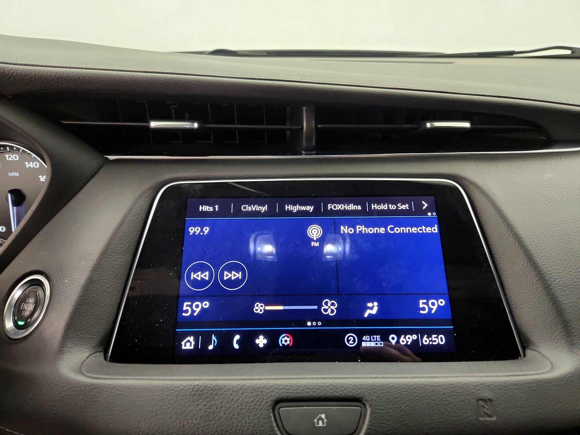 Thumbnail: 2020 Cadillac XT4 - 15