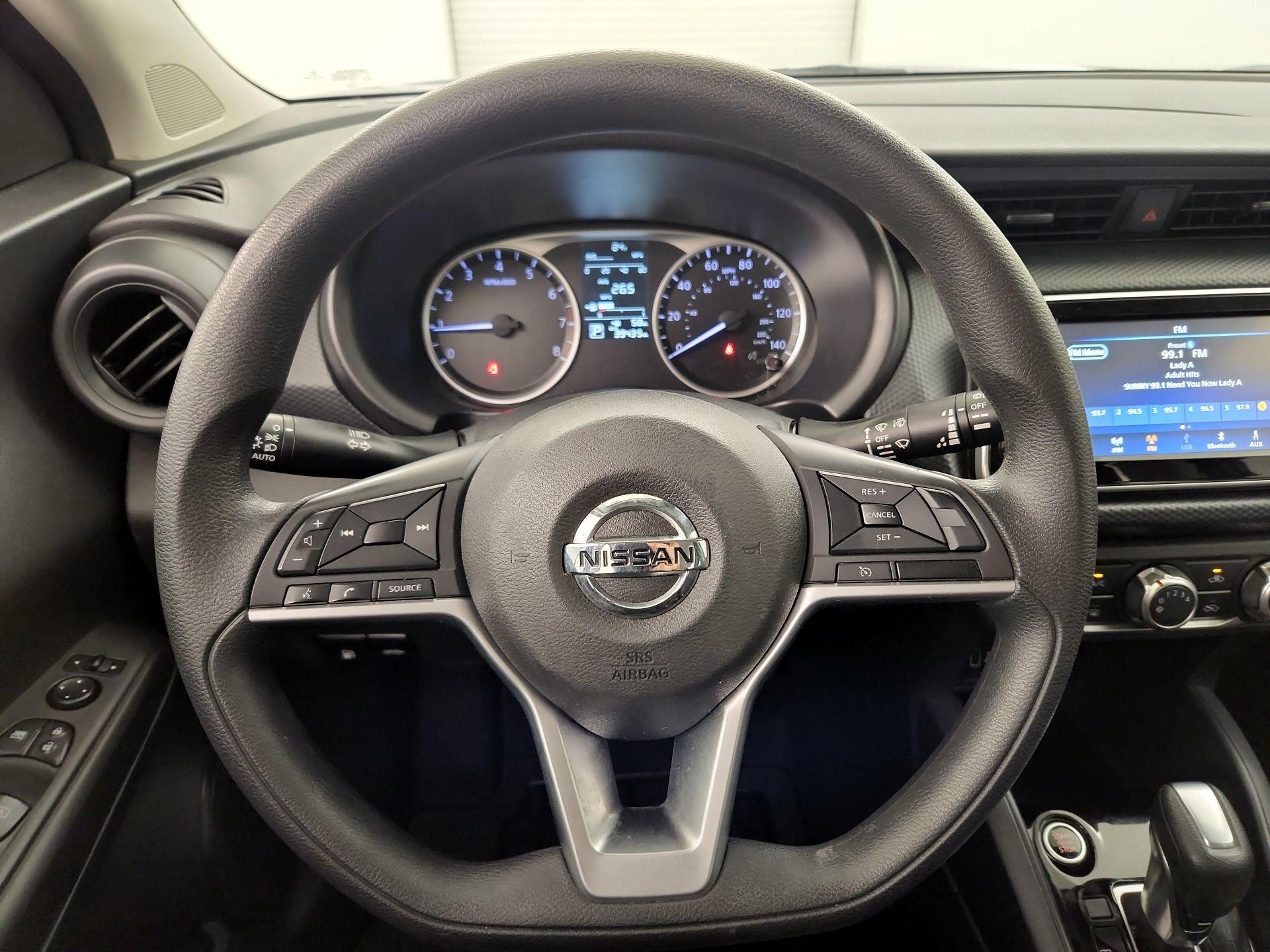 Thumbnail: 2021 Nissan Kicks - 10