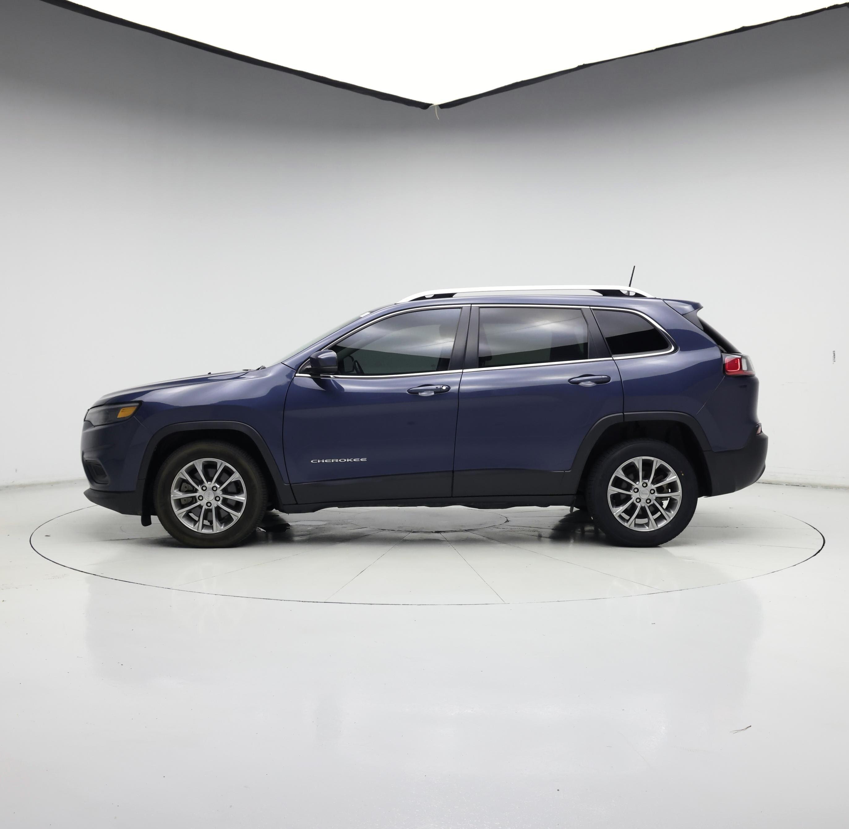 Thumbnail: 2021 Jeep Cherokee - 3