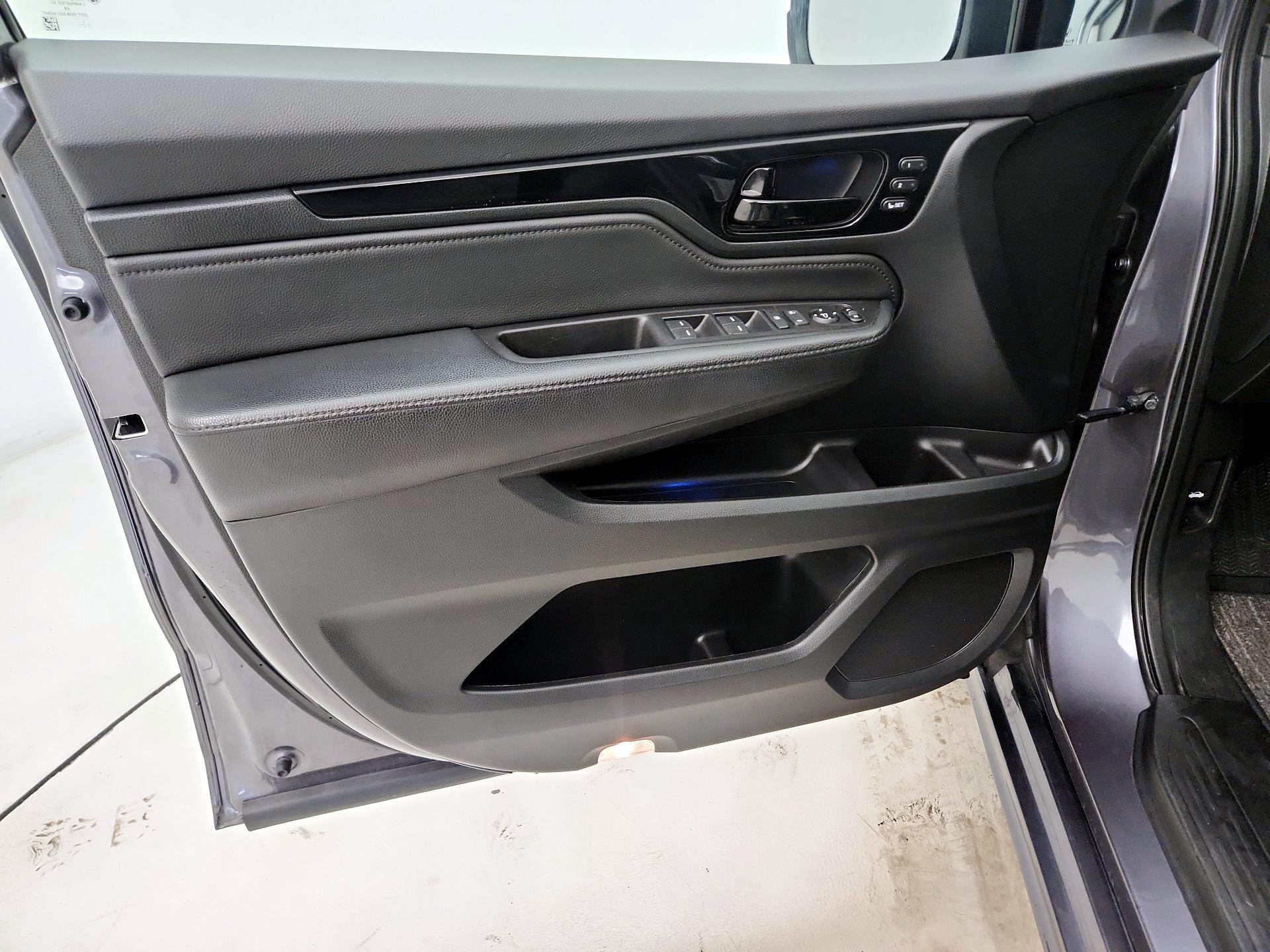 Thumbnail: 2022 Honda Odyssey - 12