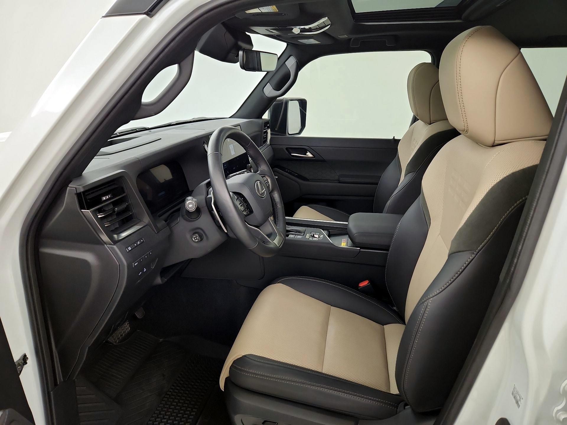 Thumbnail: 2024 Lexus GX - 11