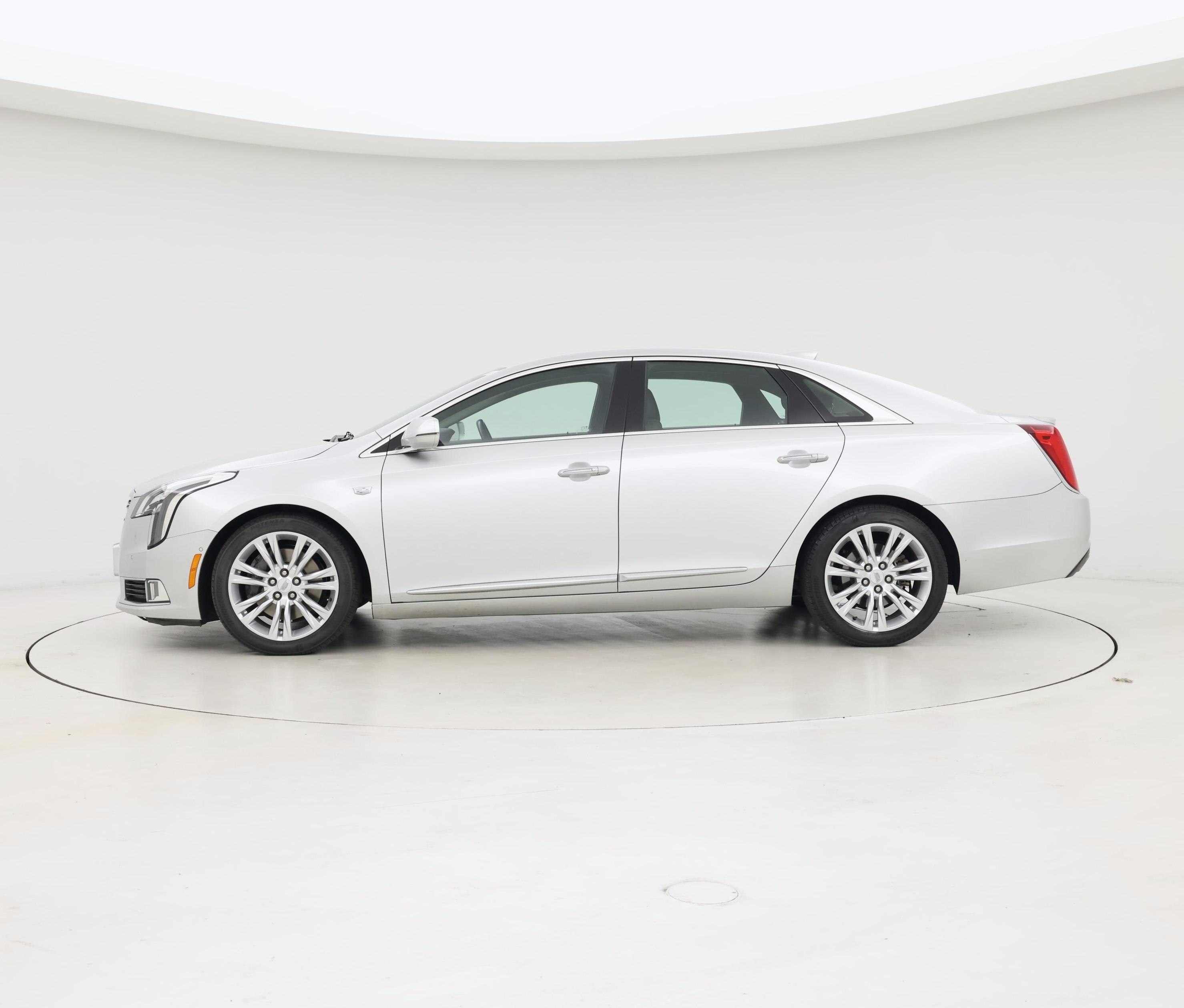 Thumbnail: 2019 Cadillac XTS - 3
