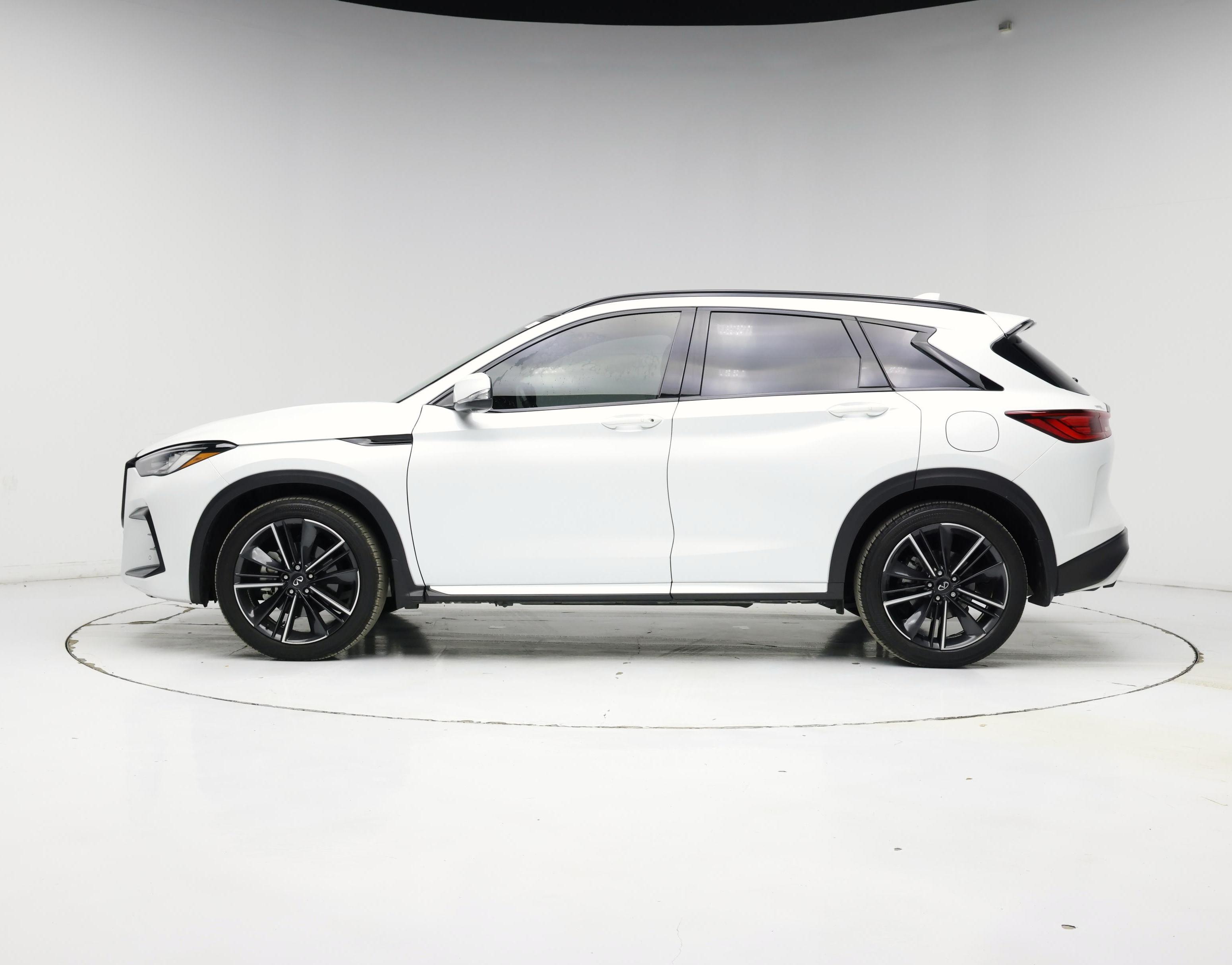 Thumbnail: 2023 INFINITI QX50 - 3