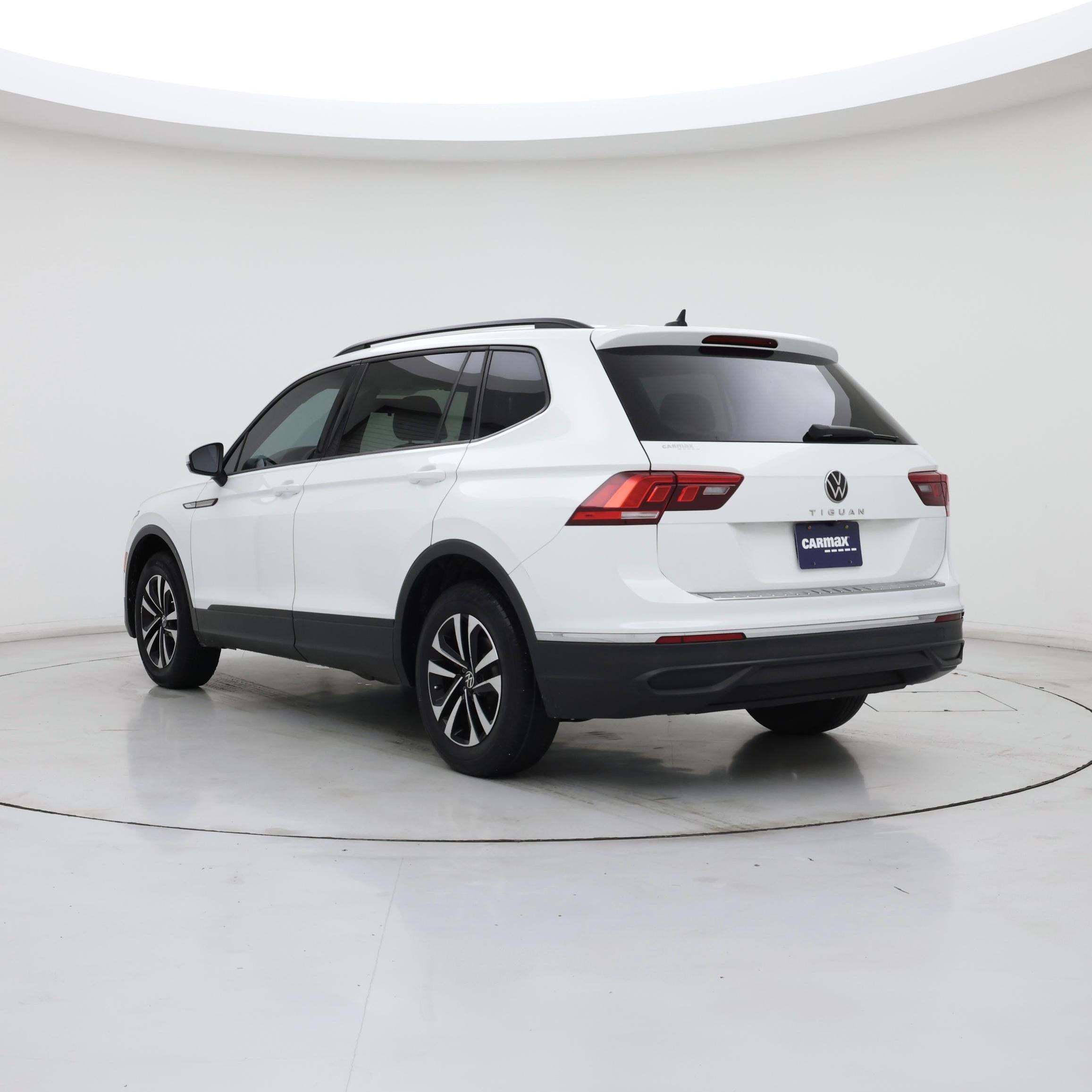 Thumbnail: 2022 Volkswagen Tiguan - 2