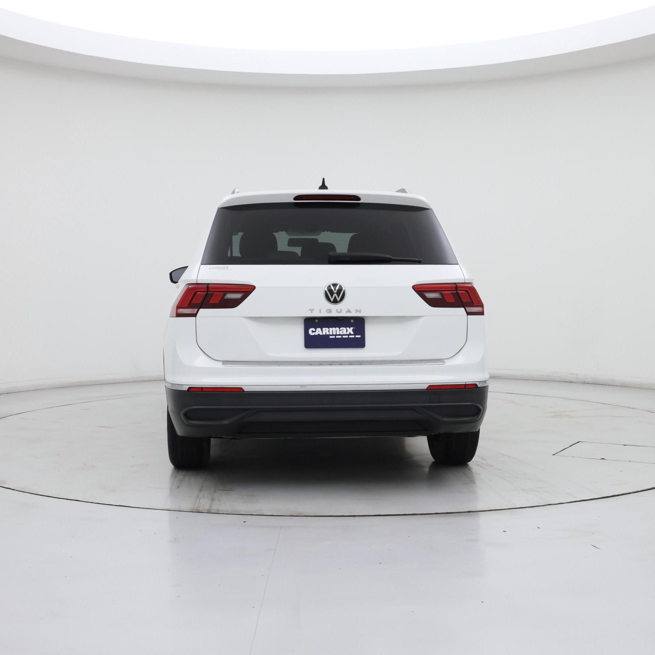 Thumbnail: 2022 Volkswagen Tiguan - 6