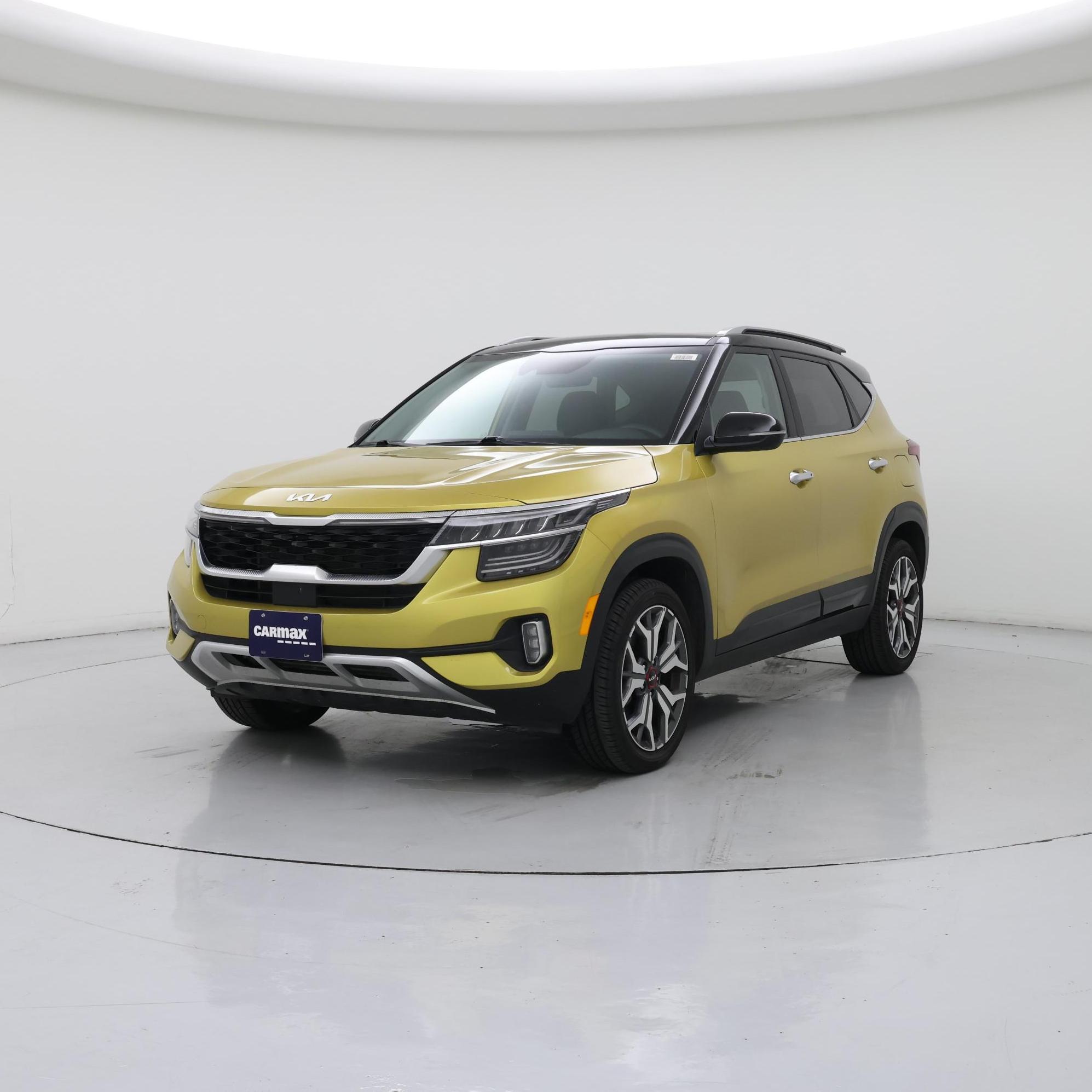 Thumbnail: 2023 Kia Seltos - 4