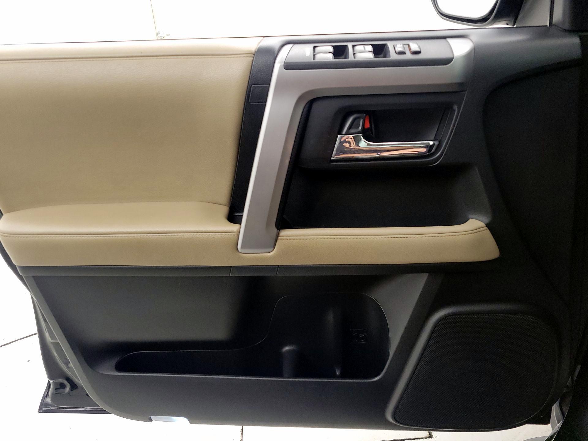 Thumbnail: 2021 Toyota 4Runner - 12