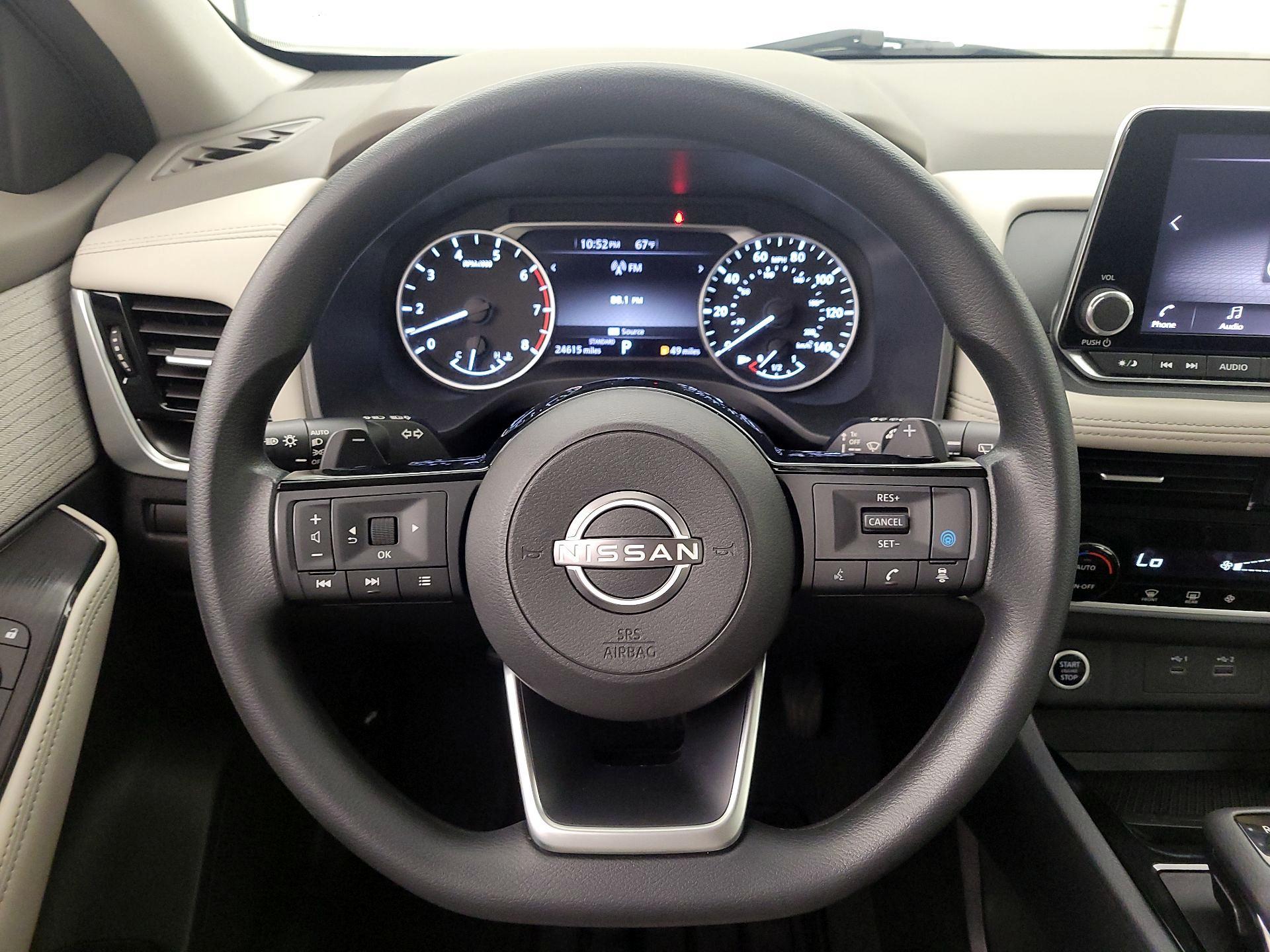 Thumbnail: 2022 Nissan Rogue - 10