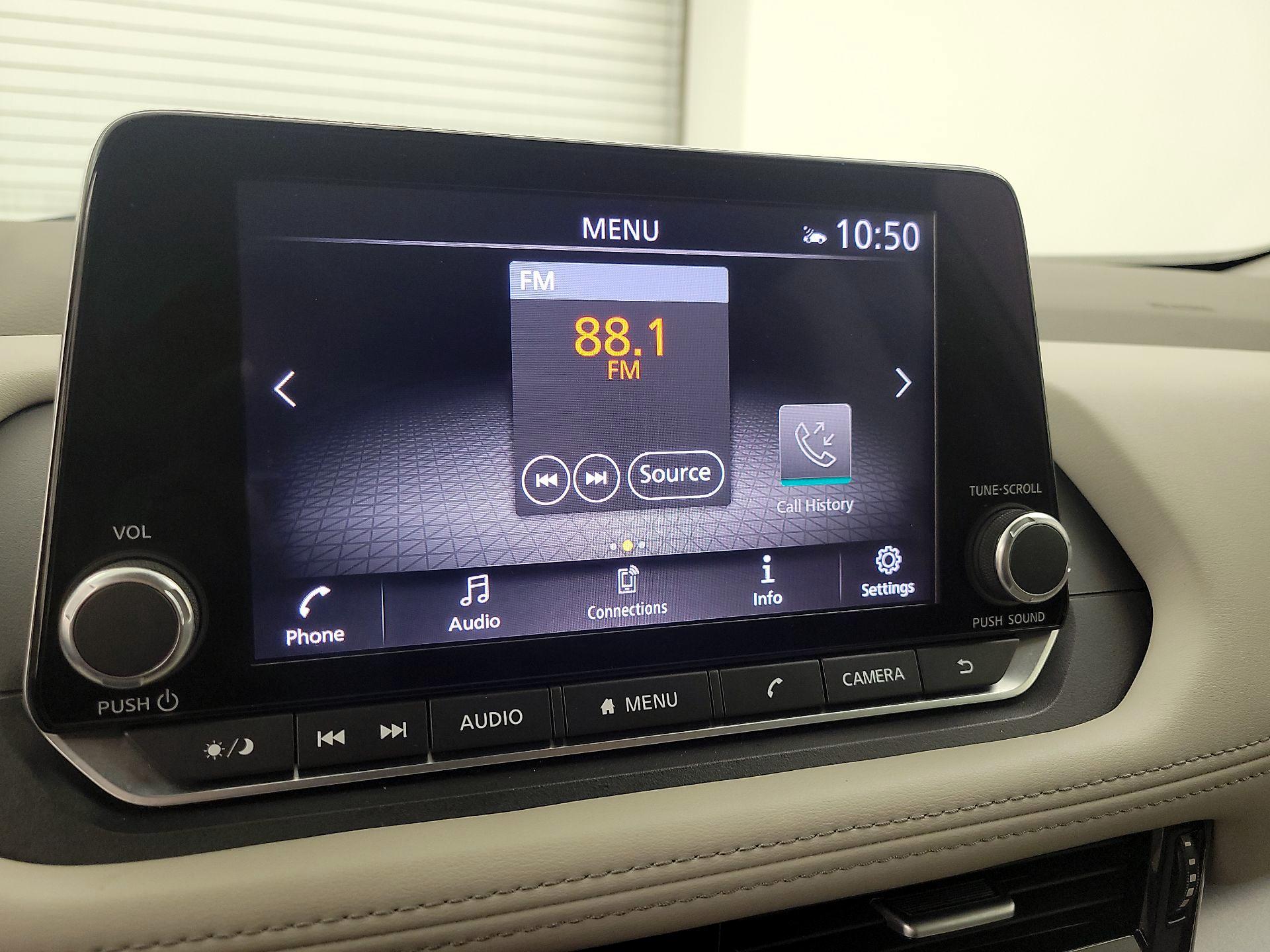 Thumbnail: 2022 Nissan Rogue - 15