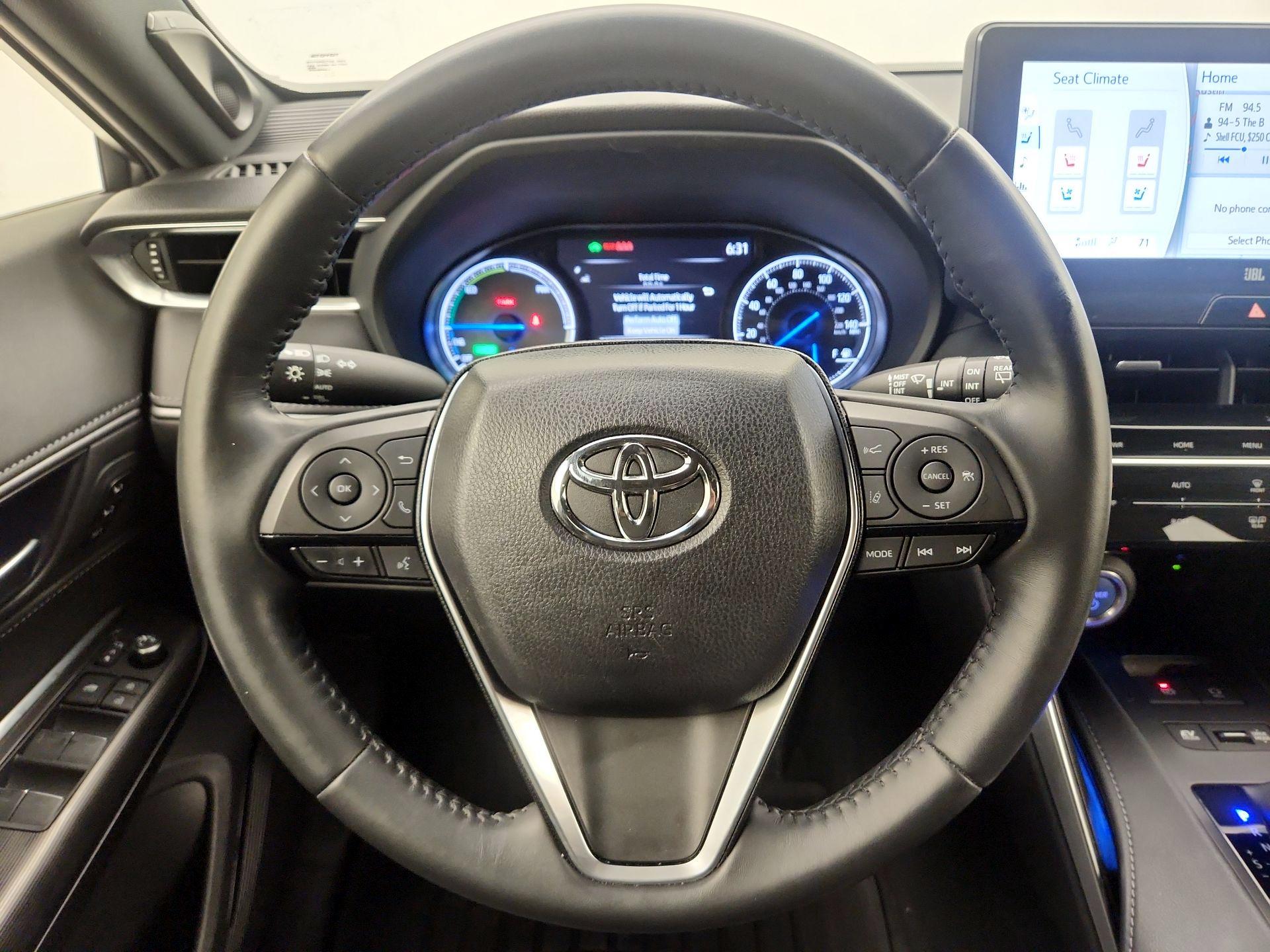 Thumbnail: 2021 Toyota Venza - 10
