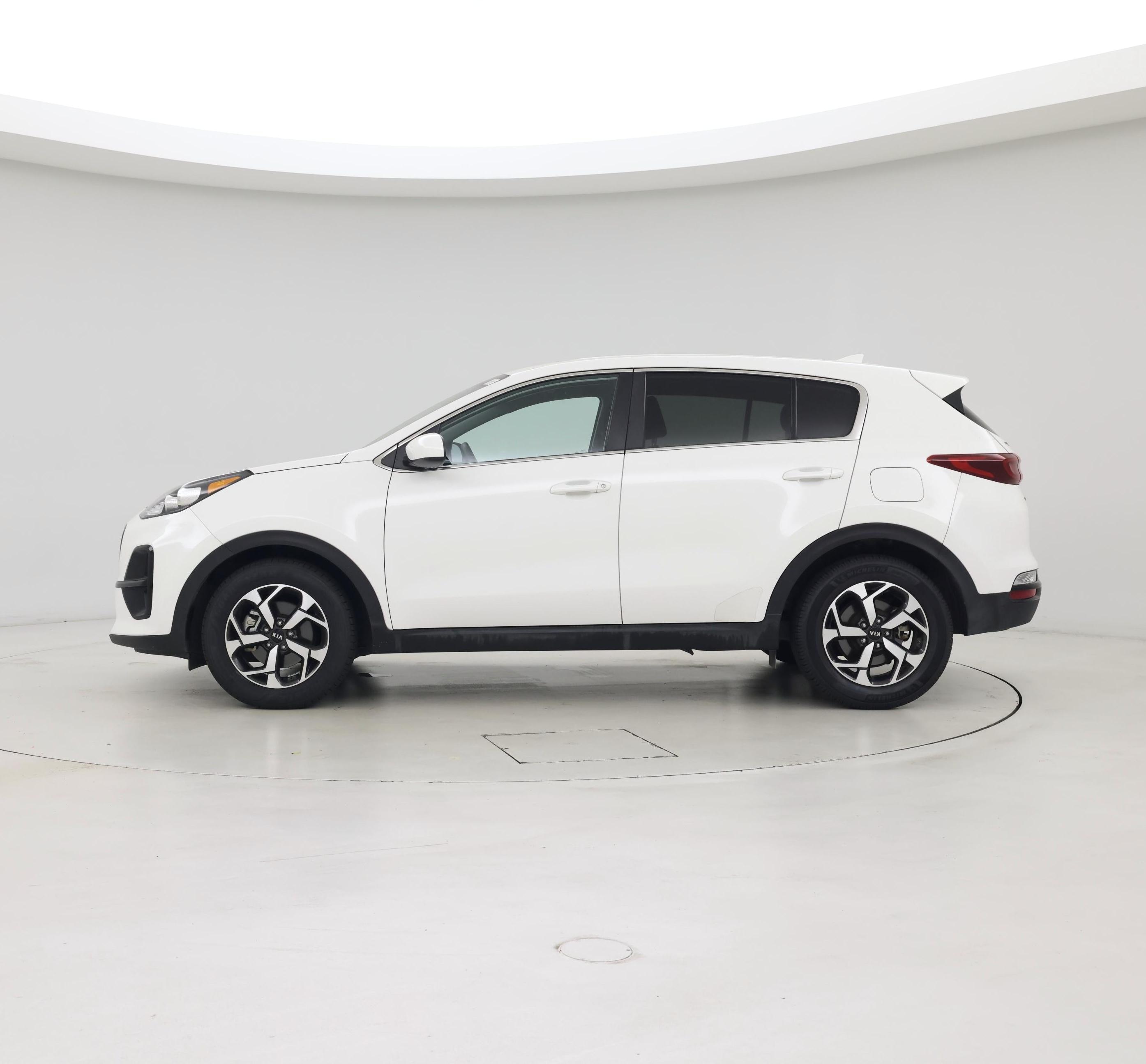 Thumbnail: 2020 Kia Sportage - 3